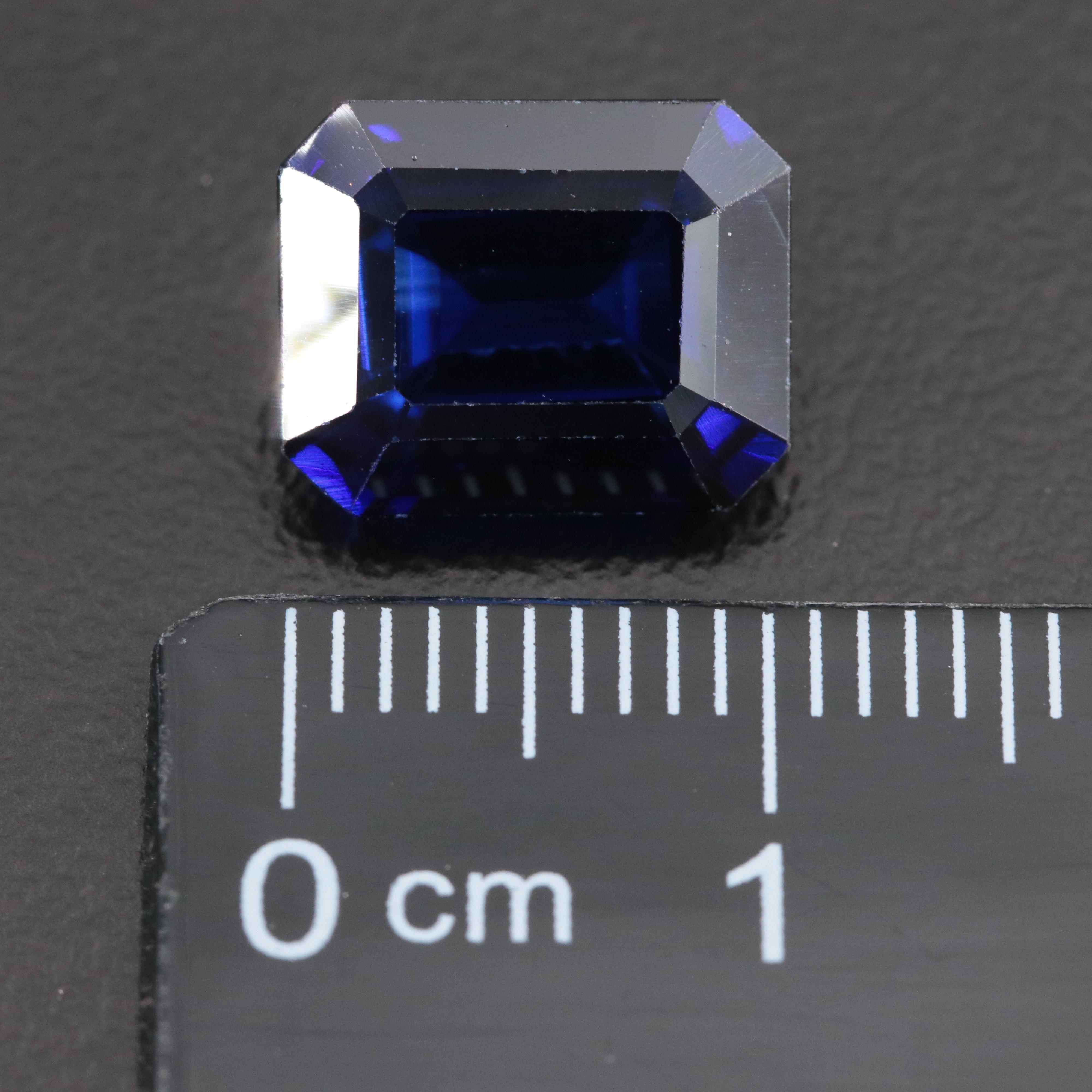 Loose 5.35 CT Lab Grown Sapphire
