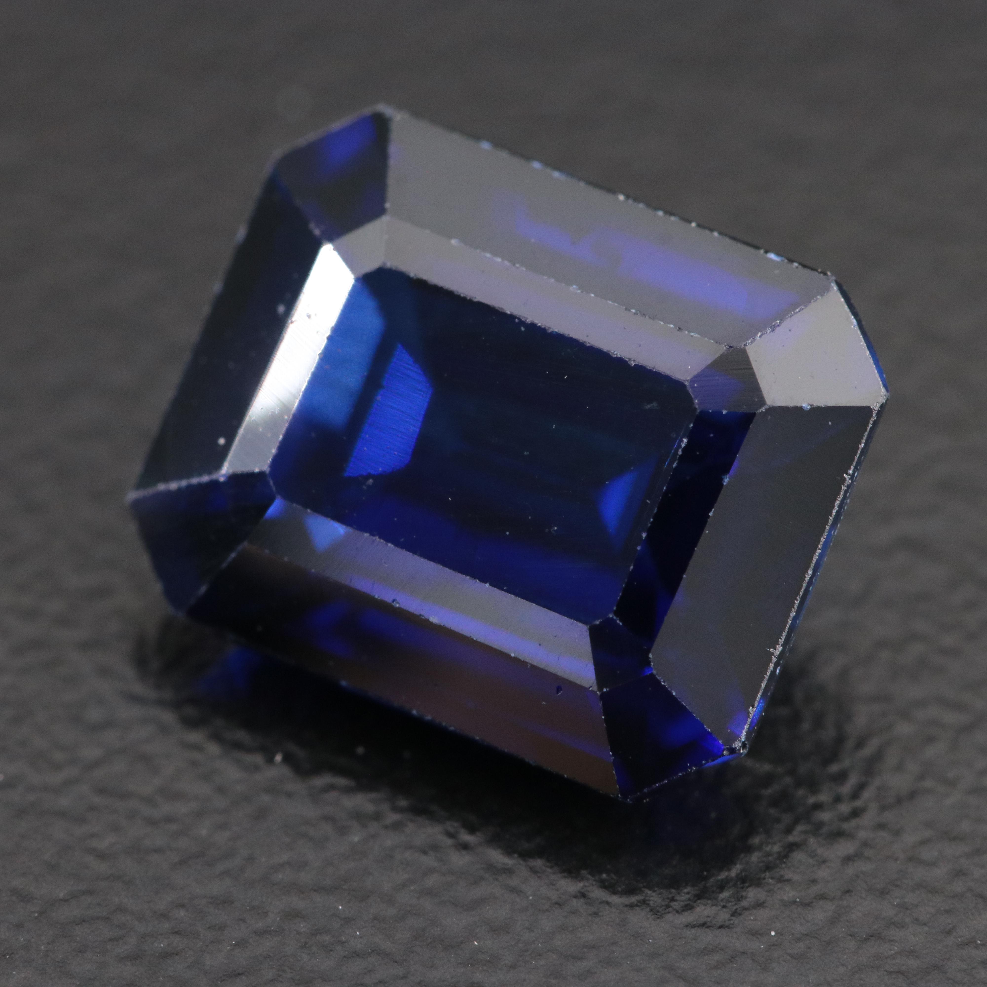 Loose 5.35 CT Lab Grown Sapphire