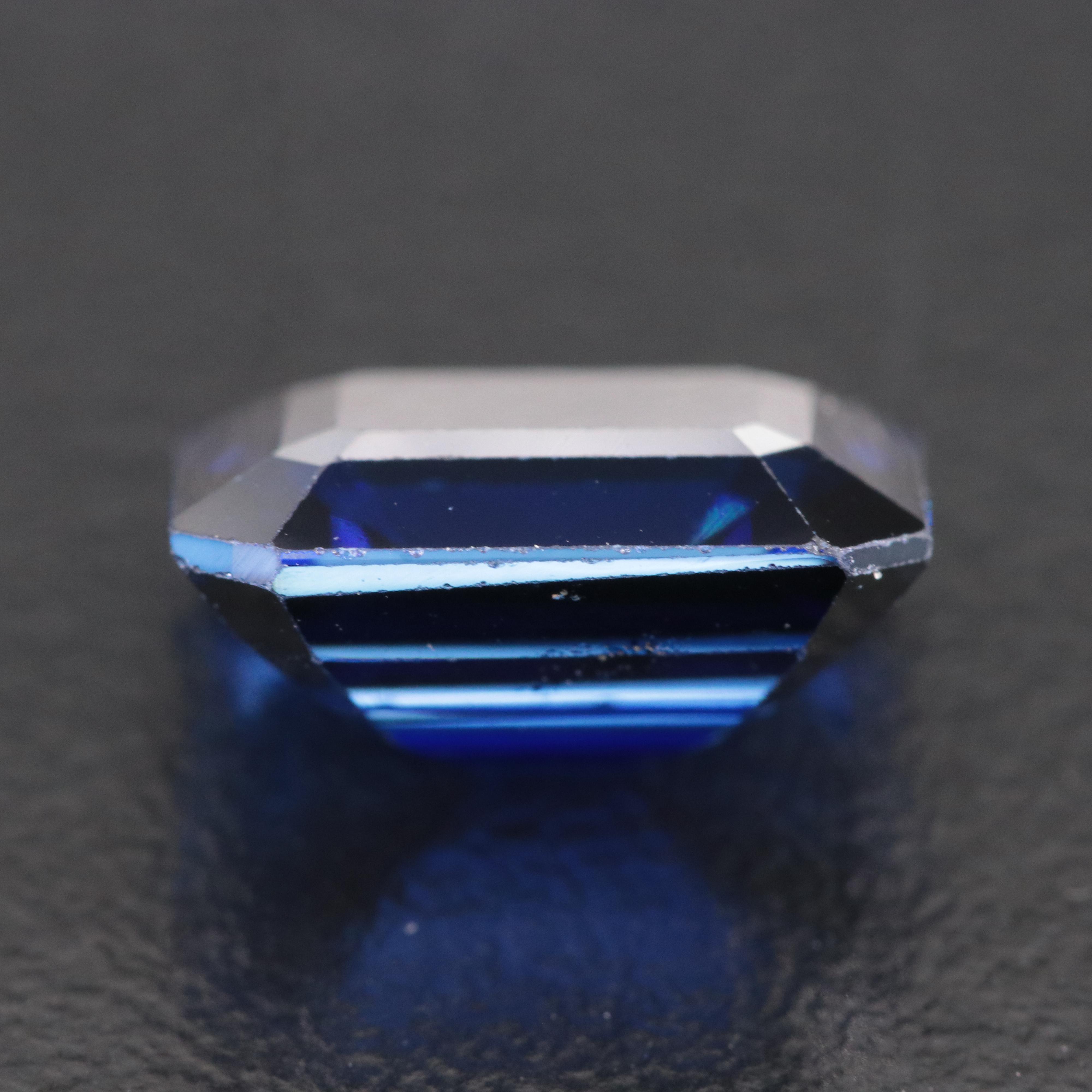 Loose 5.35 CT Lab Grown Sapphire