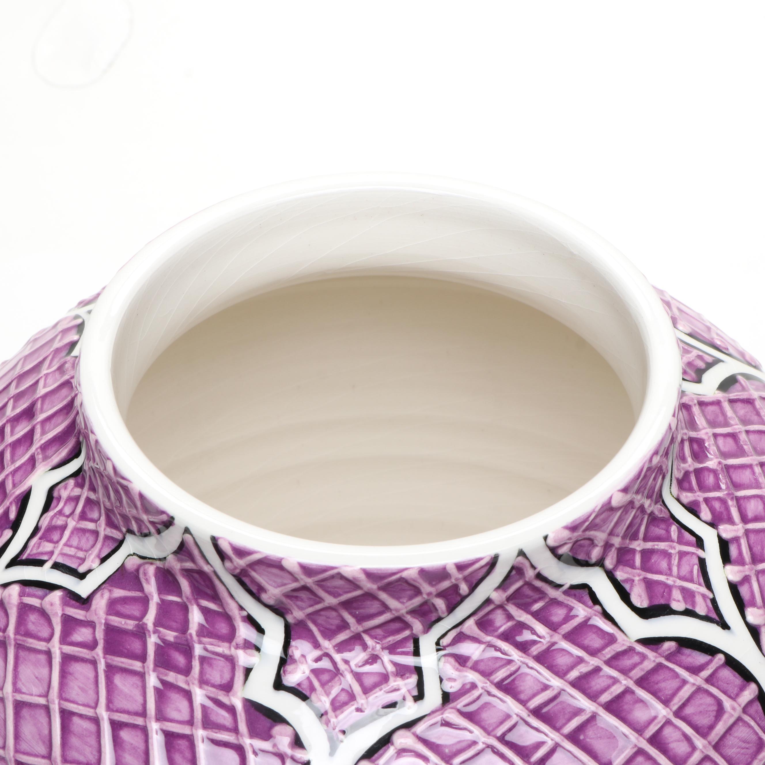 Saleen Art Handmade Ginger Jar with Blown Glass Swirl Bowl