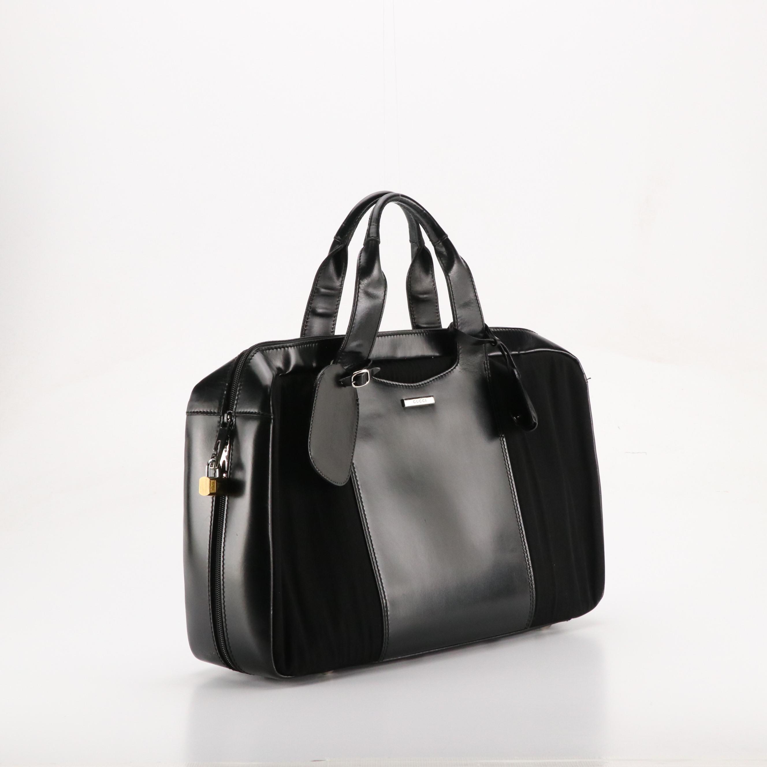 Gucci Vintage Zip-Around Travel Case in Black Canvas and Calfskin Leather
