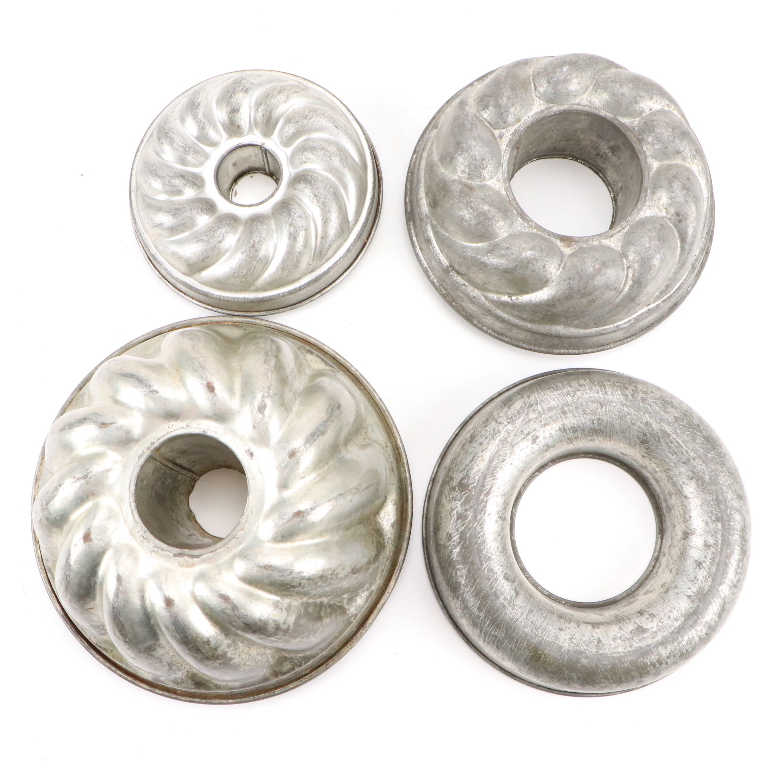 Metal Bundt Cake Molds and Pans