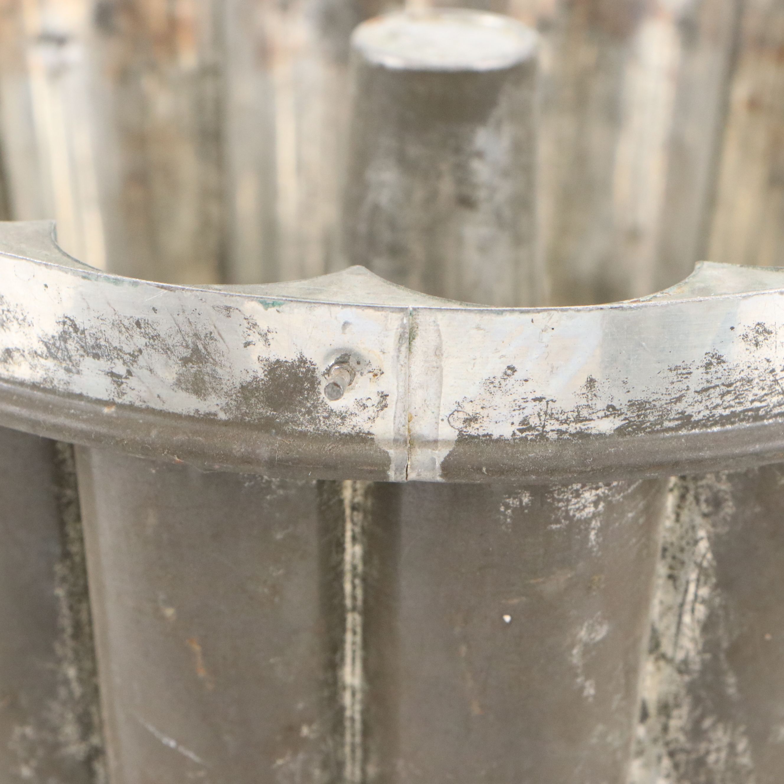 Metal Bundt Cake Molds and Pans