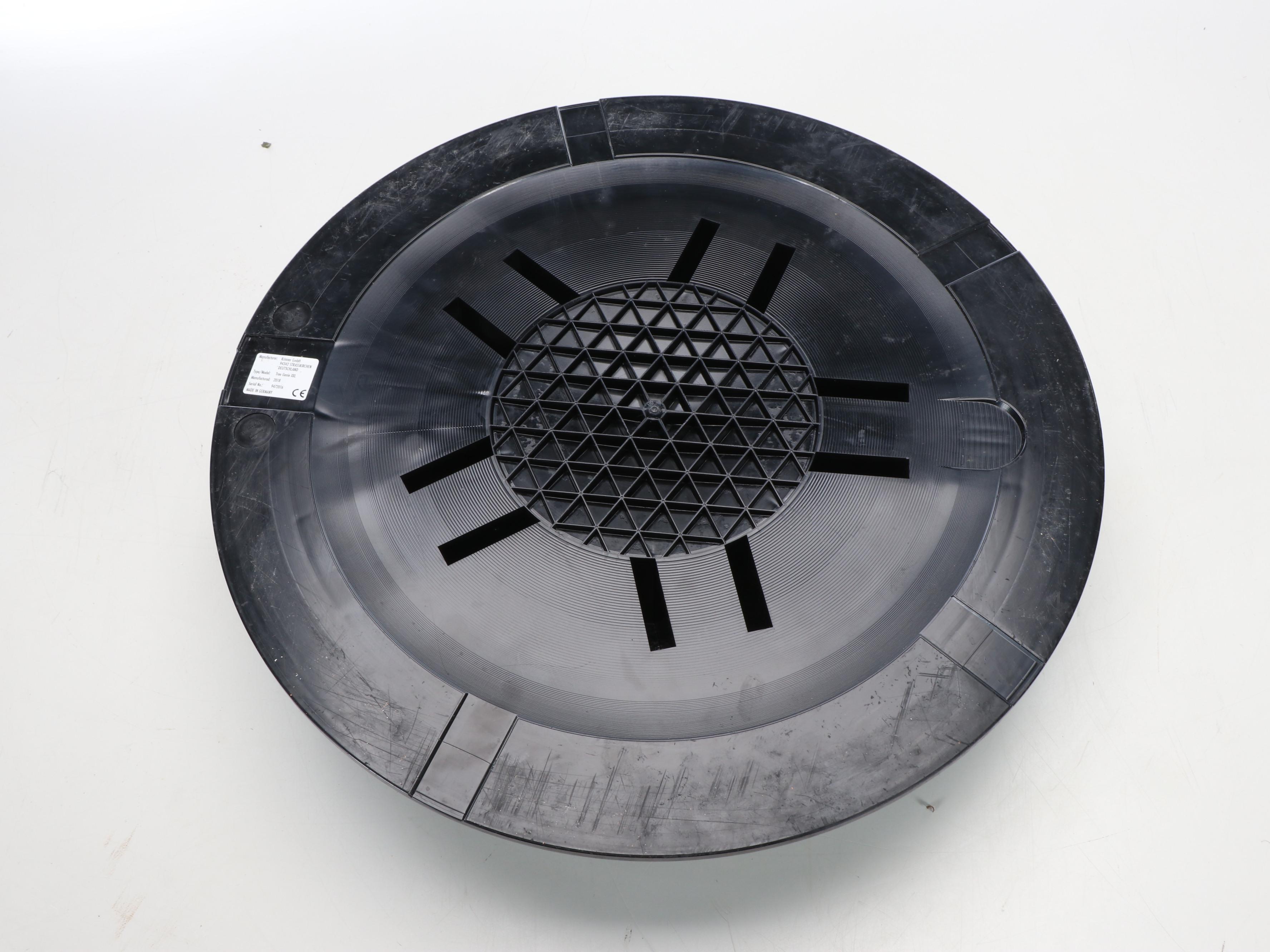 Krinner Tree Genie XXL with The Omega Tree Stand