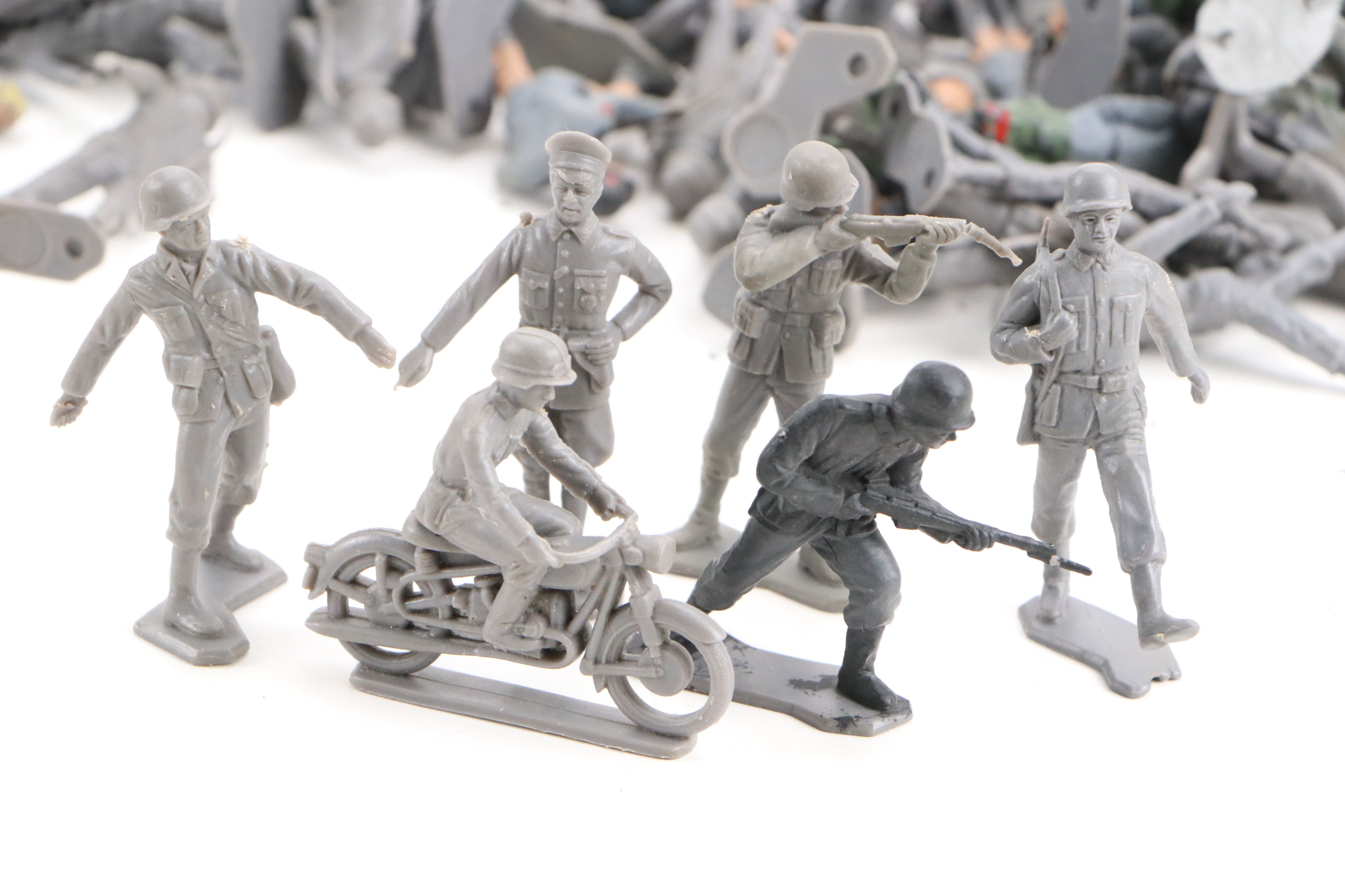 Marx Civil War, WWII and Medieval Toy Soldiers with Other Vintage Figurines