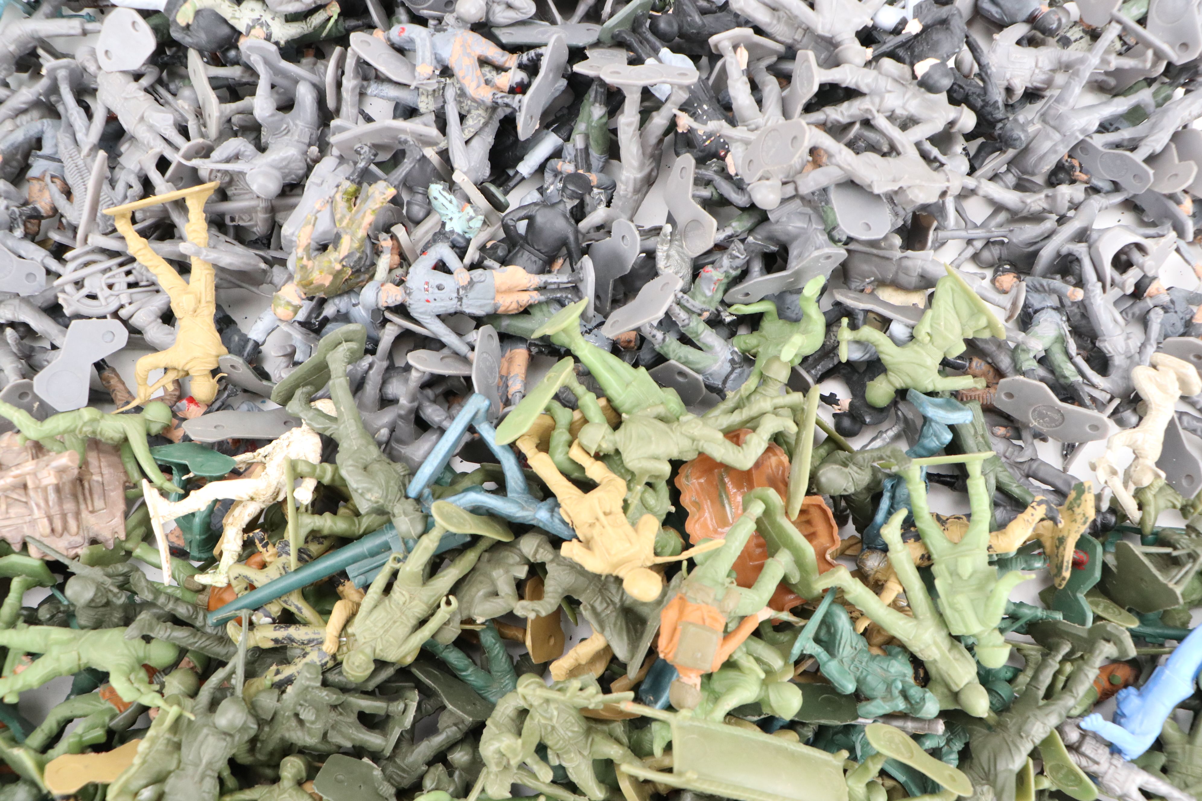 Marx Civil War, WWII and Medieval Toy Soldiers with Other Vintage Figurines