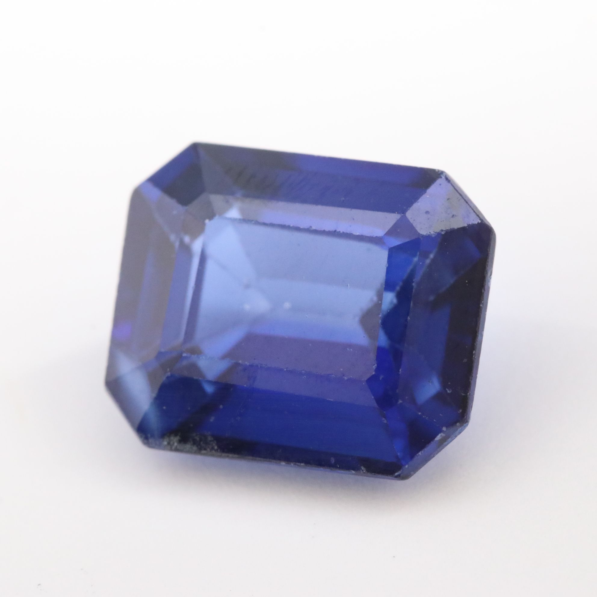 Loose 5.57 CT Lab Grown Sapphire