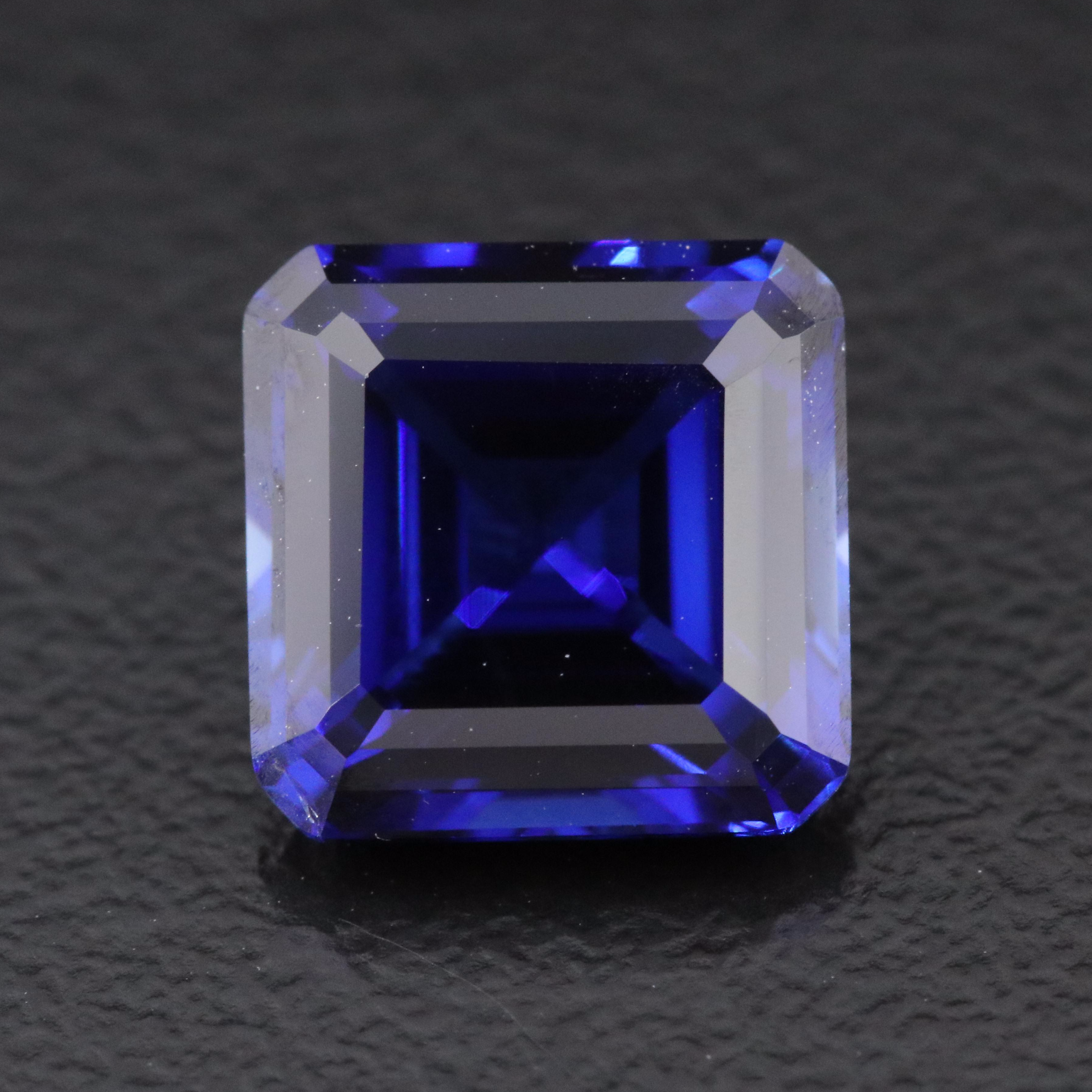 Loose 4.88 CT Lab Grown Sapphire