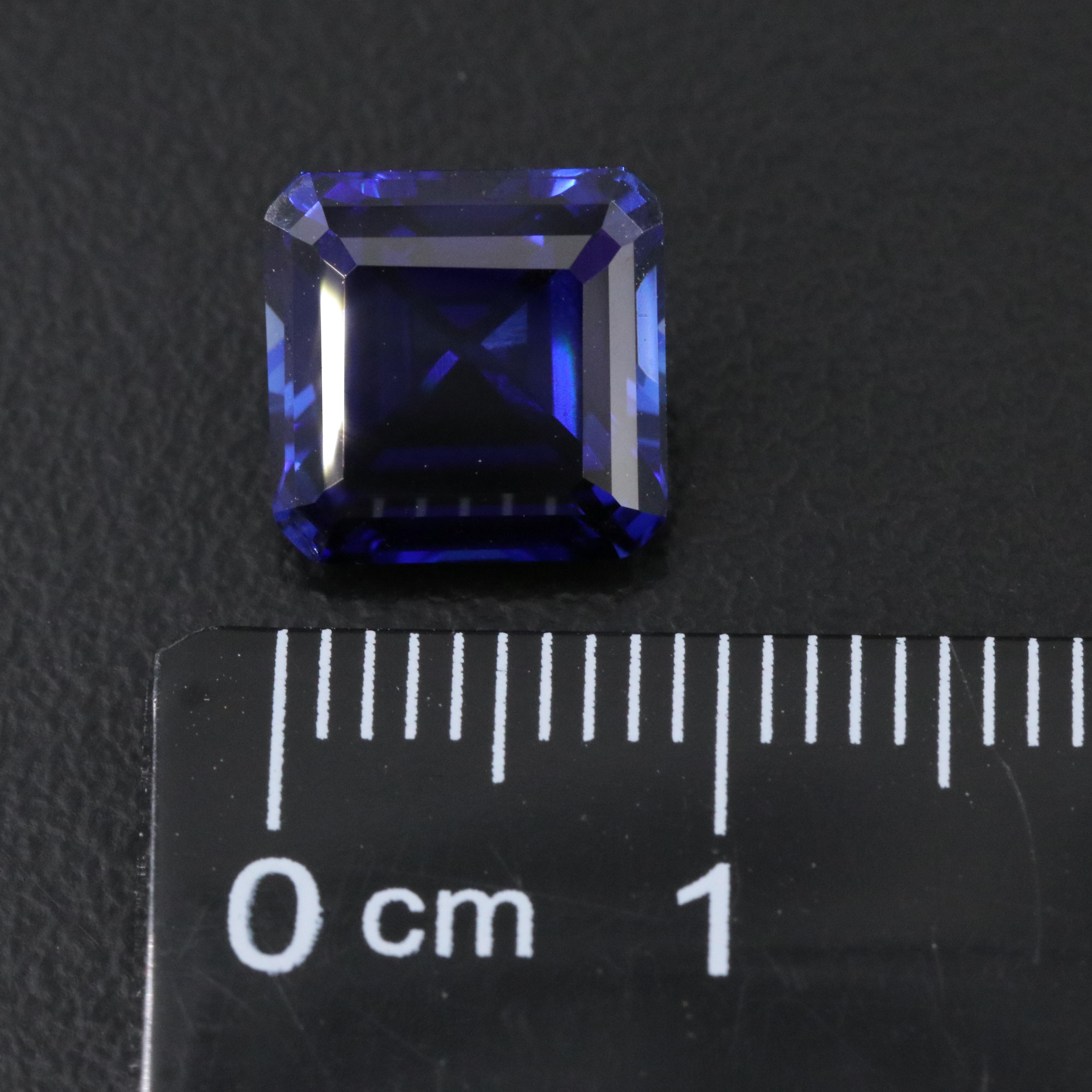 Loose 4.88 CT Lab Grown Sapphire