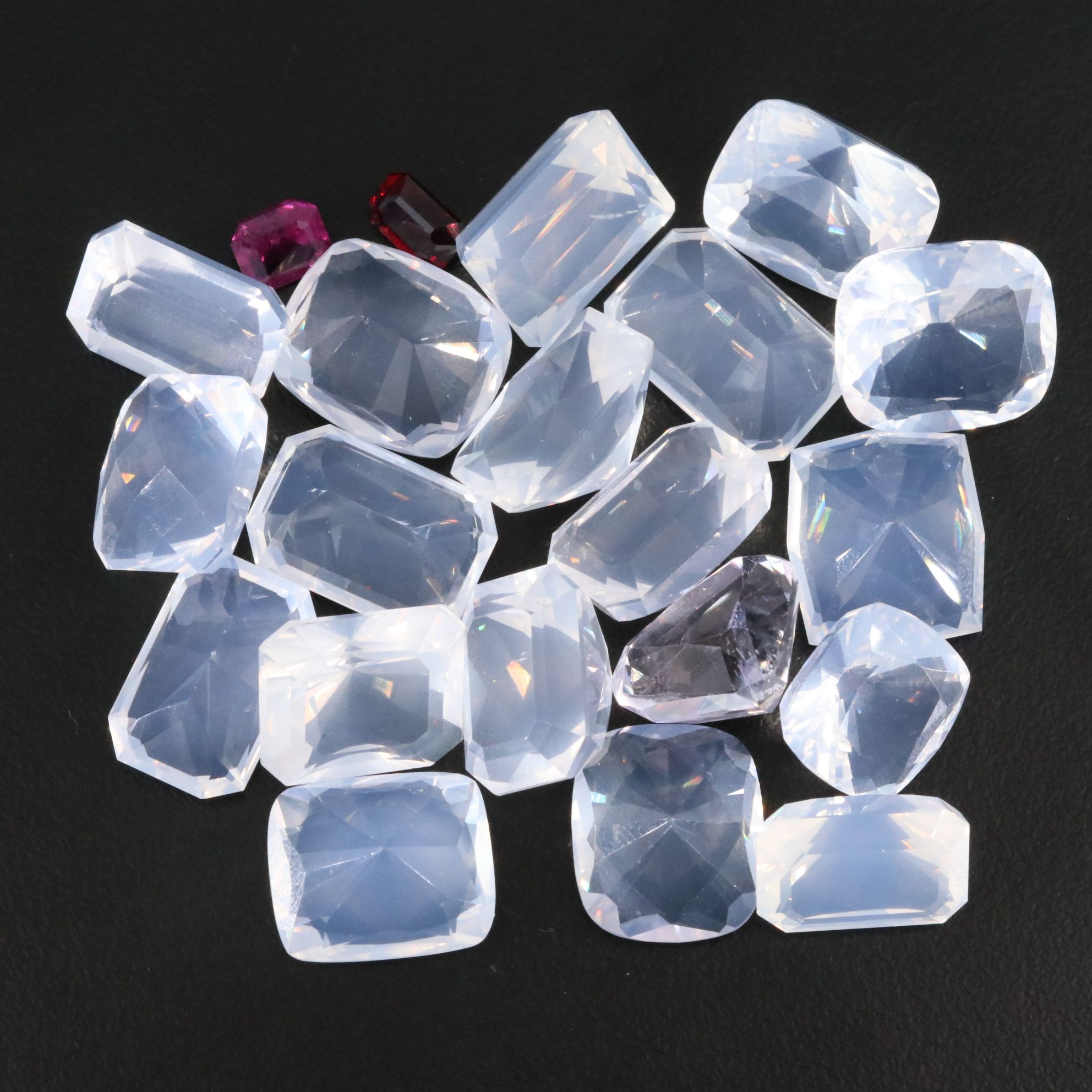 Loose 203.50 CTW Gemstone Lot Including Rose Quartz, Garnet and Kunzite