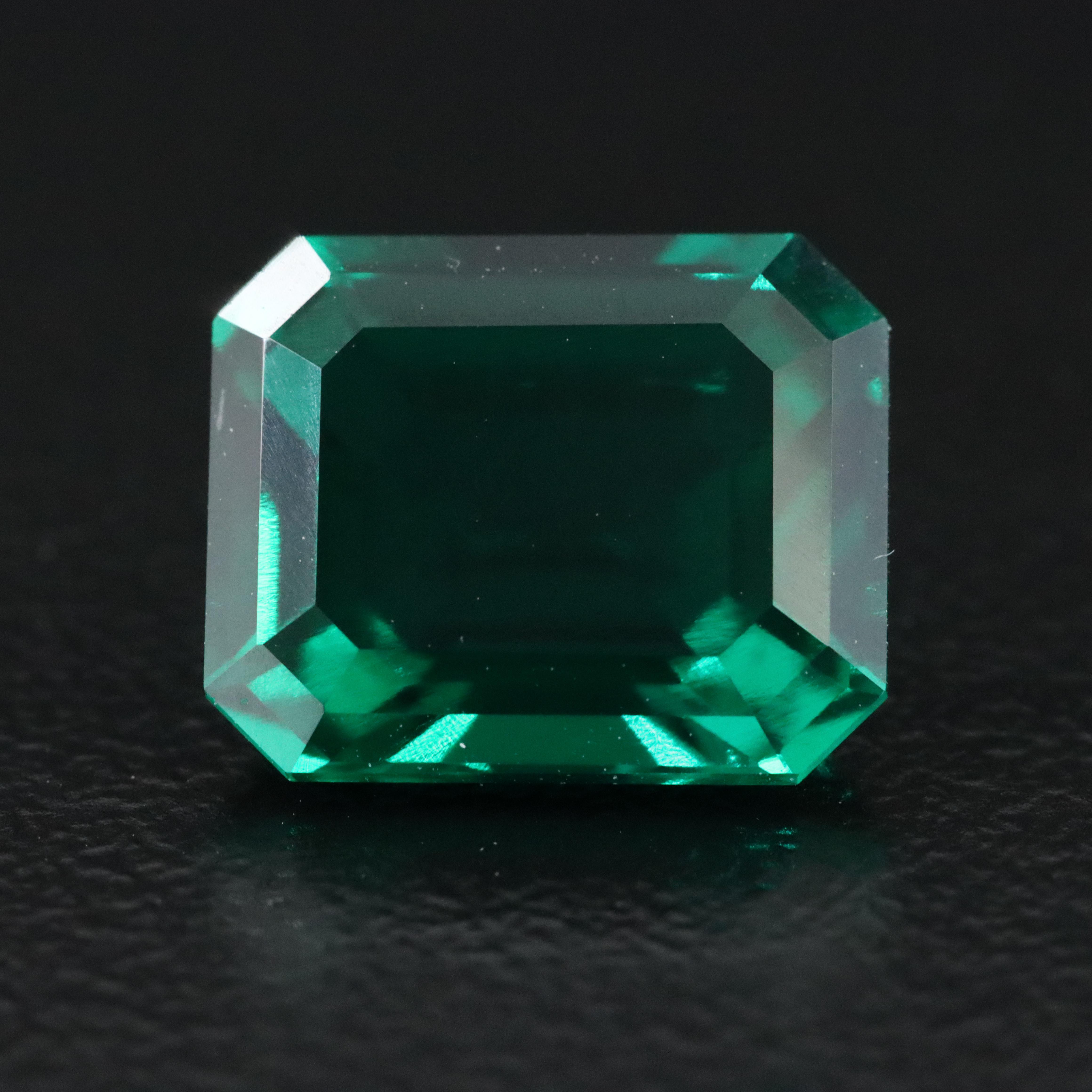 Loose 4.21 CT Lab Grown Emerald