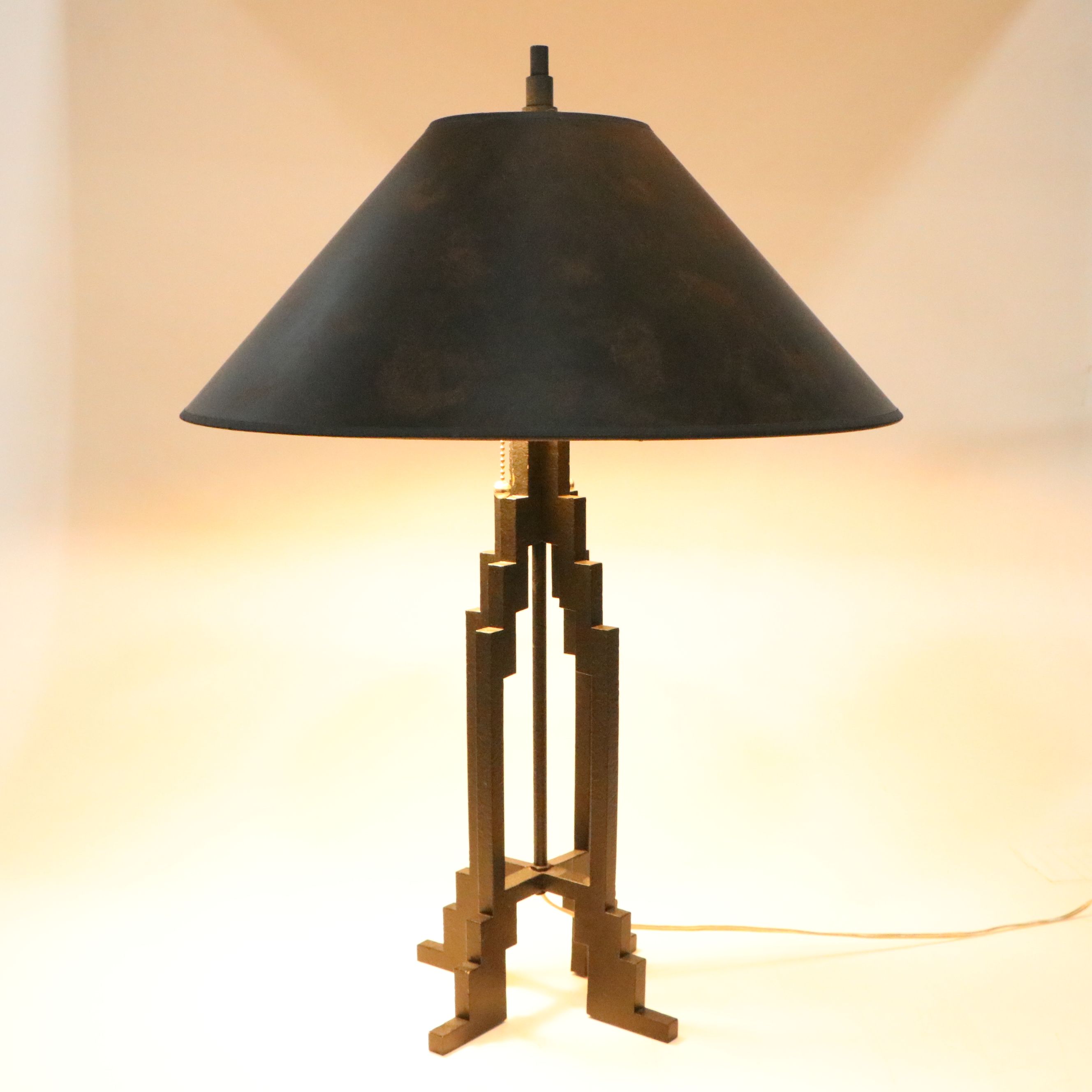 Stiffel Brutalist Skyscraper Style Painted Brass Table Lamp, Mid-20th C