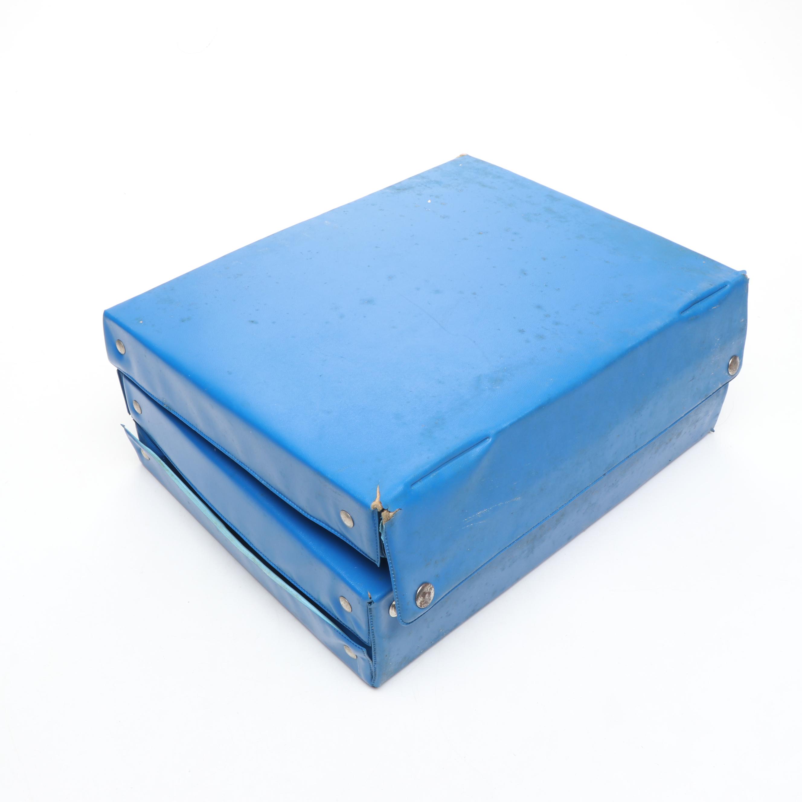 Hot Wheels, Matchbox, and More Diecast Vehicles in Carrying Case