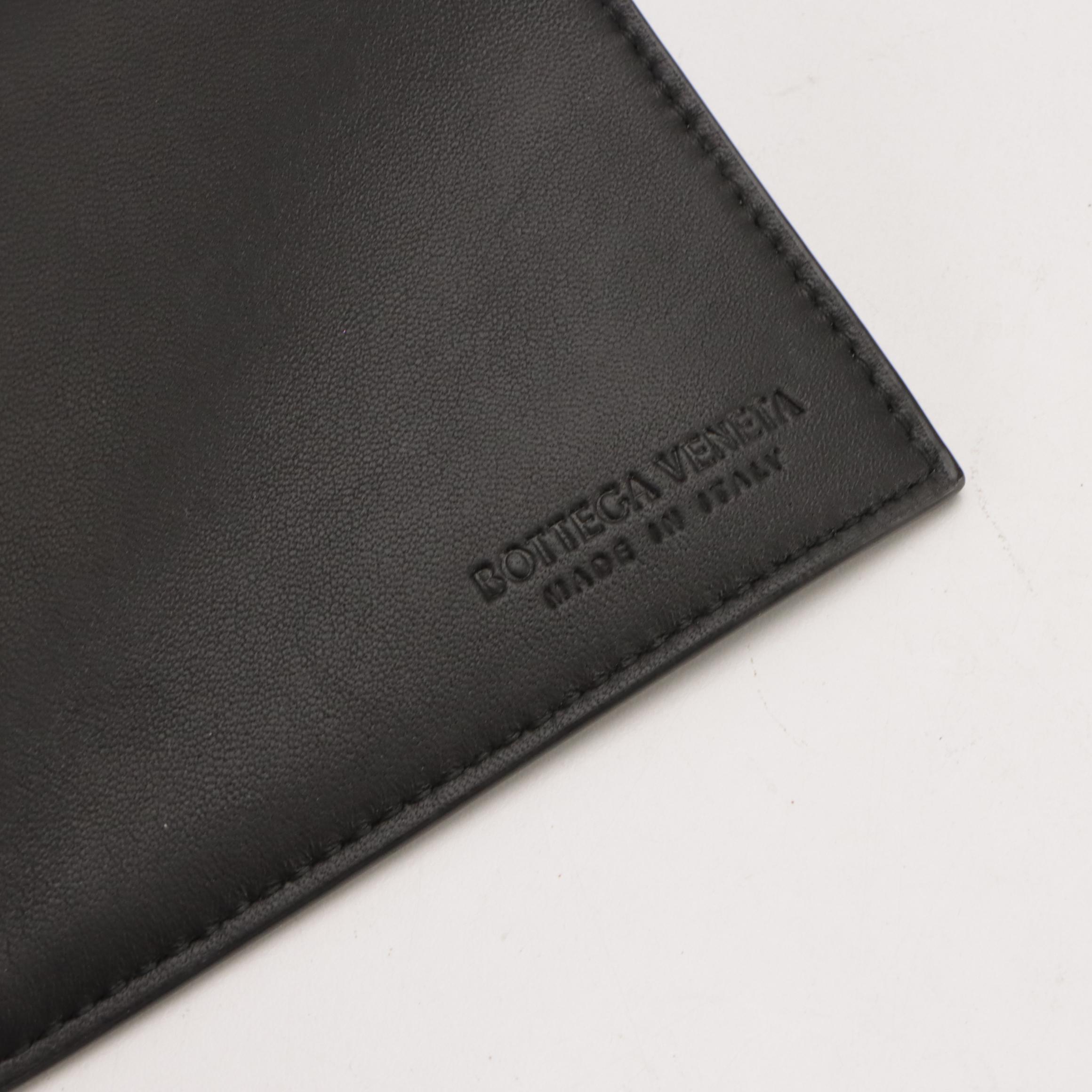 Bottega Veneta Arco Tote & Zip Pouch in White Maxi Intrecciato Nappa Leather