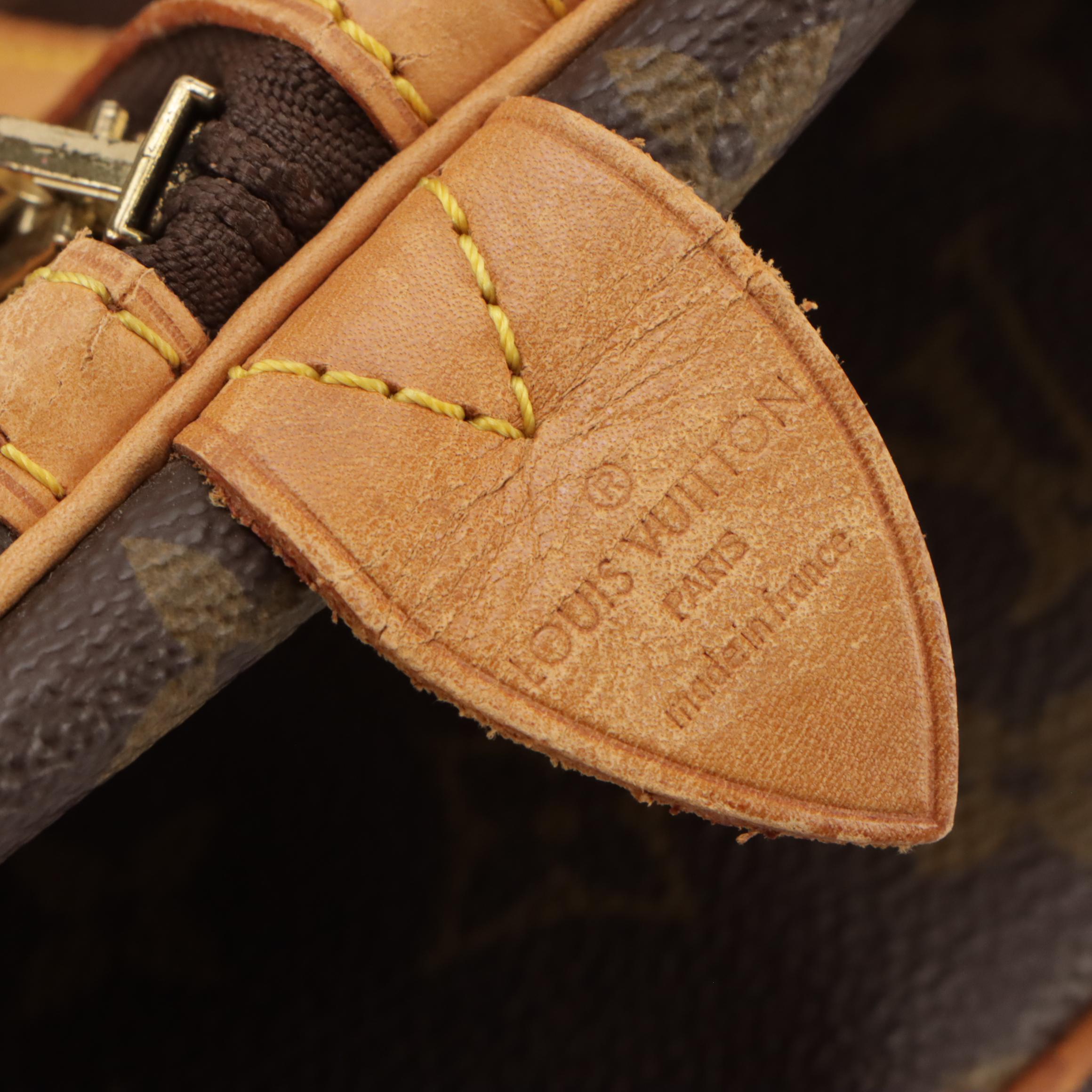 Louis Vuitton Sac Souple 35 Handbag in Monogram Canvas and Vachetta Leather