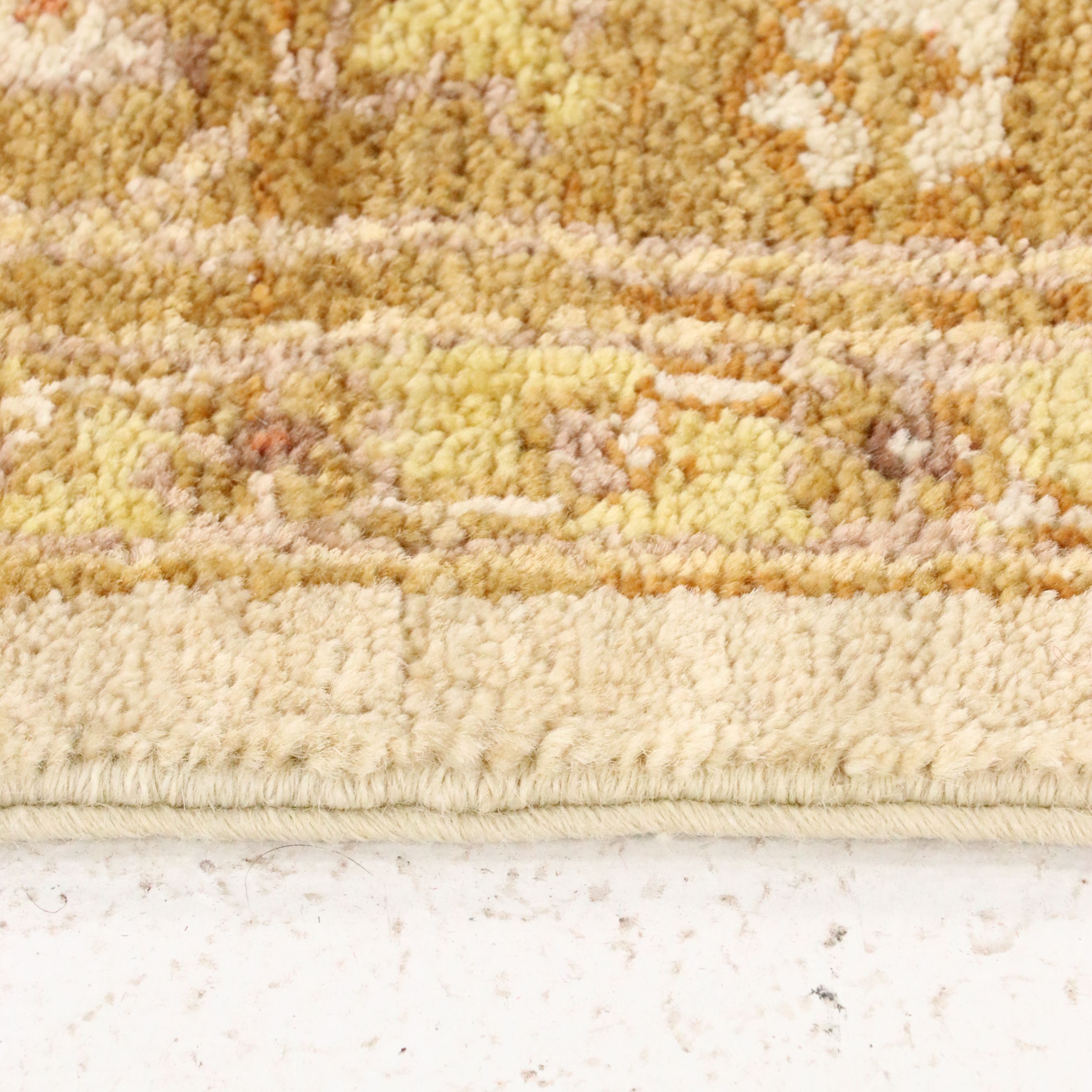 3'11 x 6'1 Hand-Knotted Safavieh Area Rug