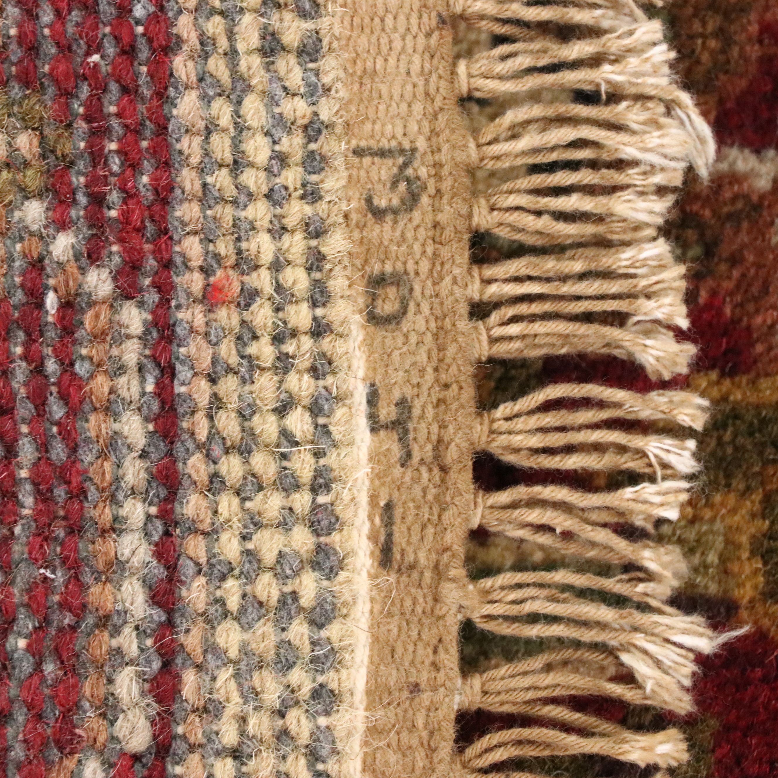2'7 x 4'4 Hand-Knotted Indian Agra Accent Rug
