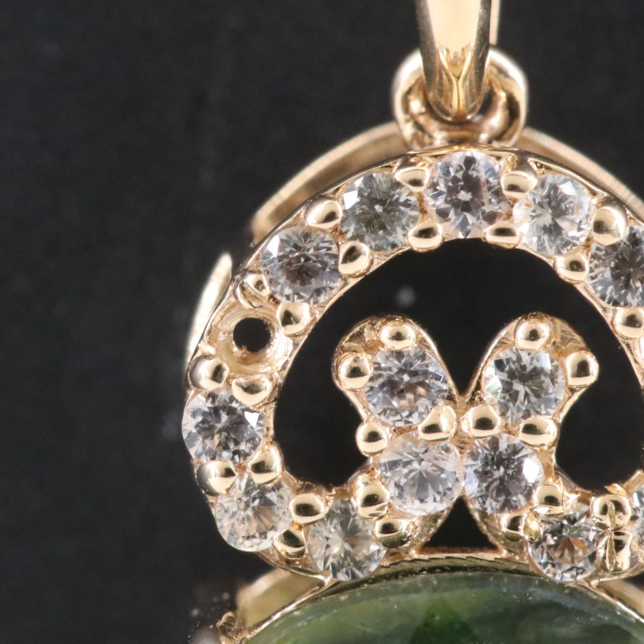 14K 5.31 CT Sapphire and White Sapphire Pendant