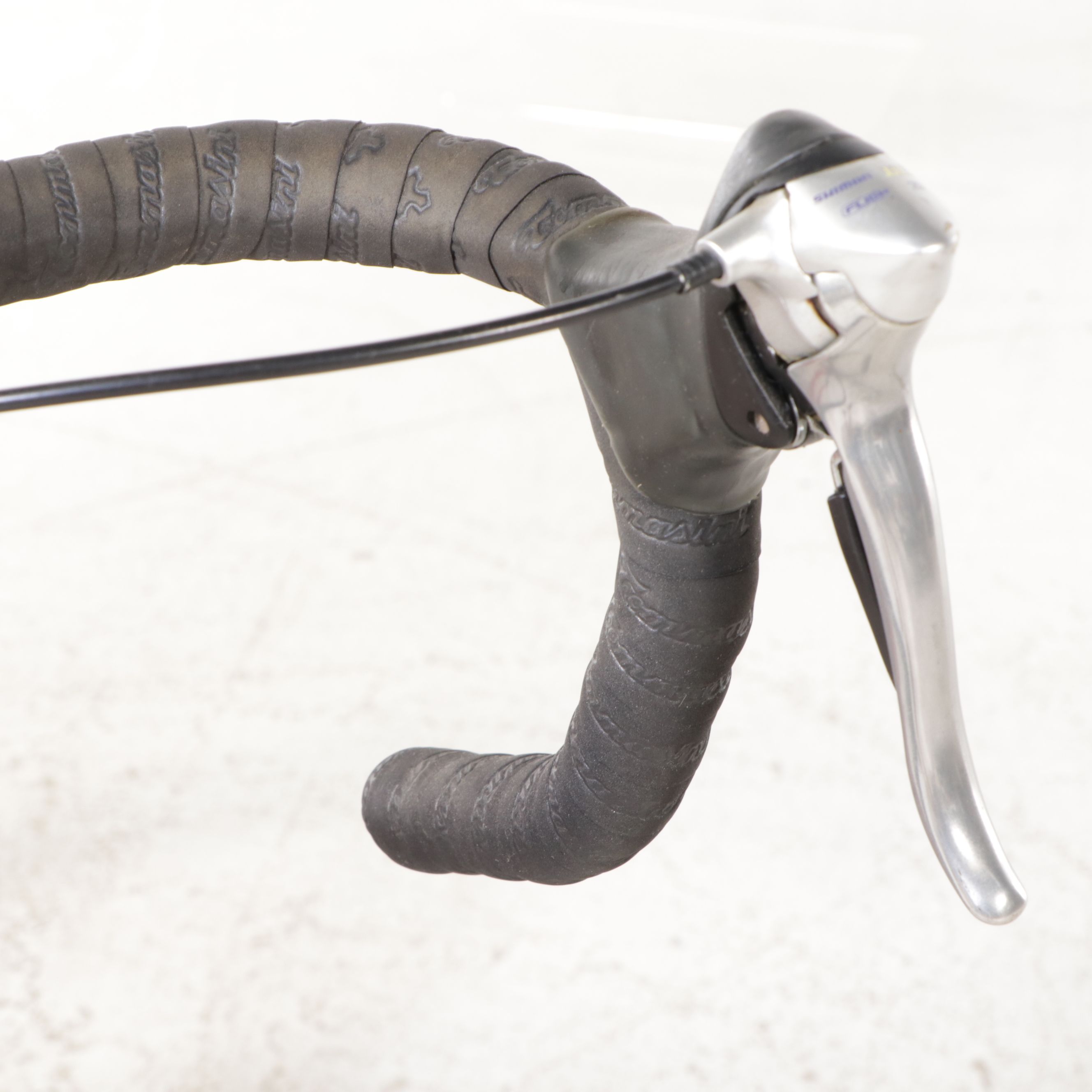 Trek 5000 Road Bicycle, Rolf Vector Comp. Wheels, Selle Italia Gel Seat