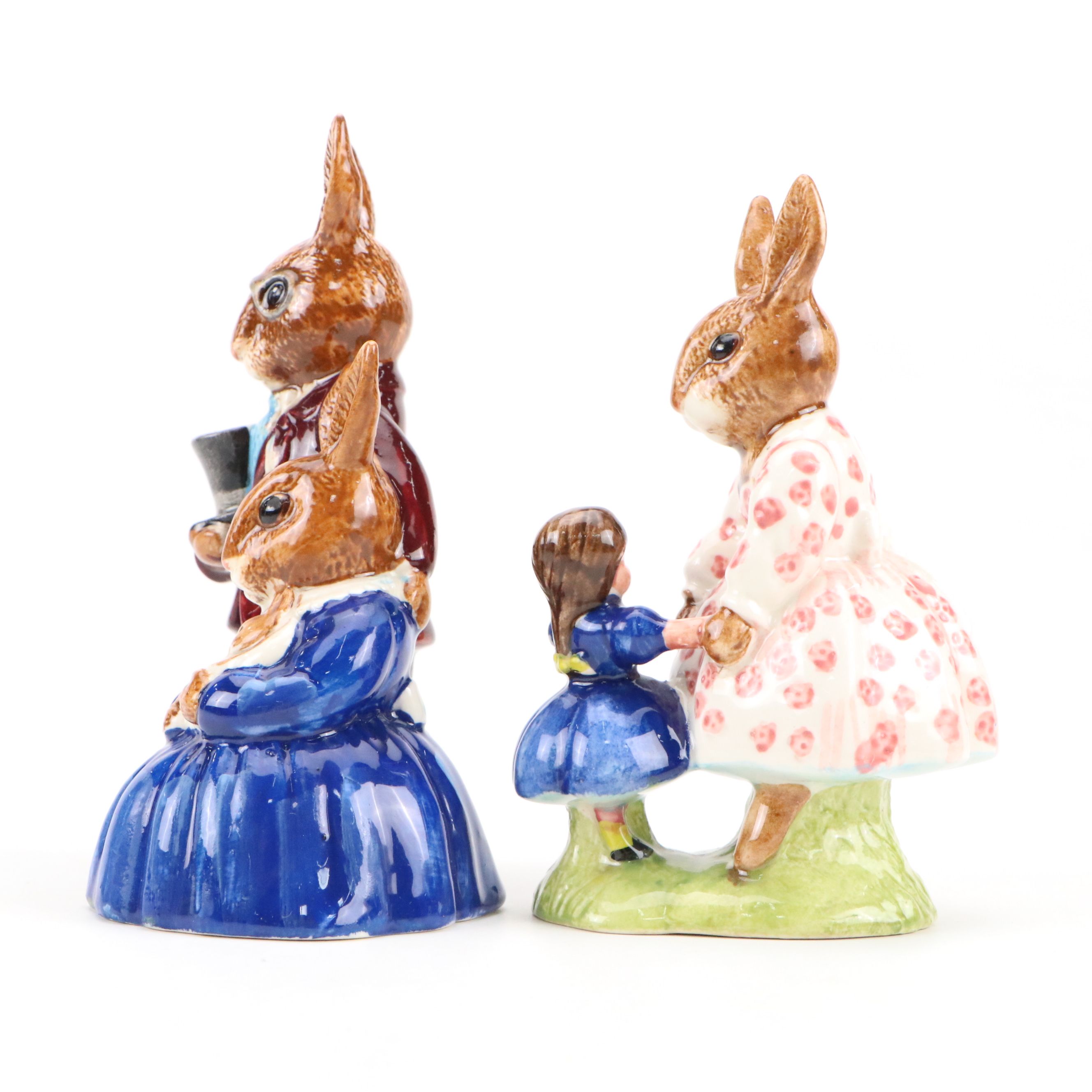 Royal Doulton "Family Photograph" with Bunnykins Figurines with Ceramic Dish