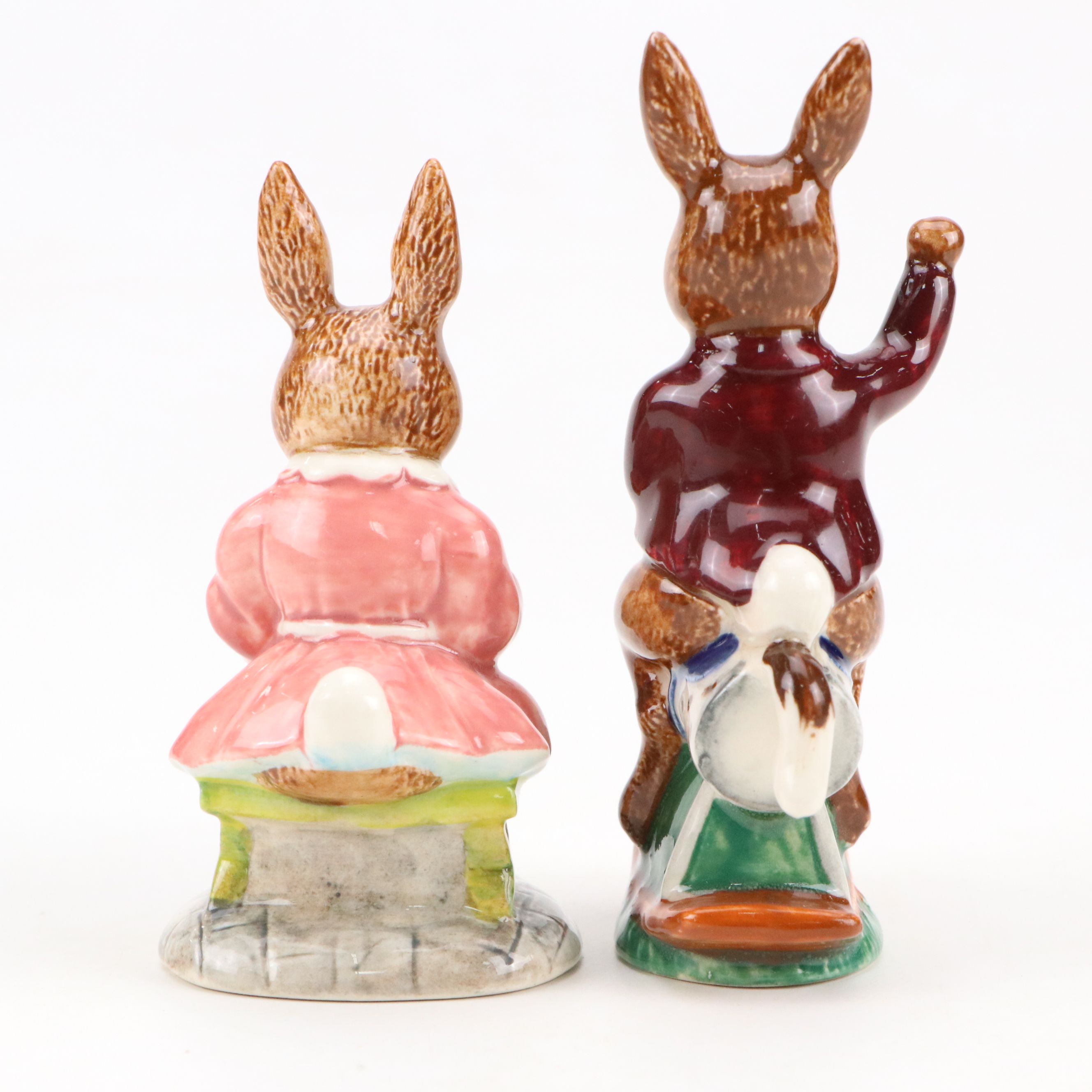 Royal Doulton "Family Photograph" with Bunnykins Figurines with Ceramic Dish