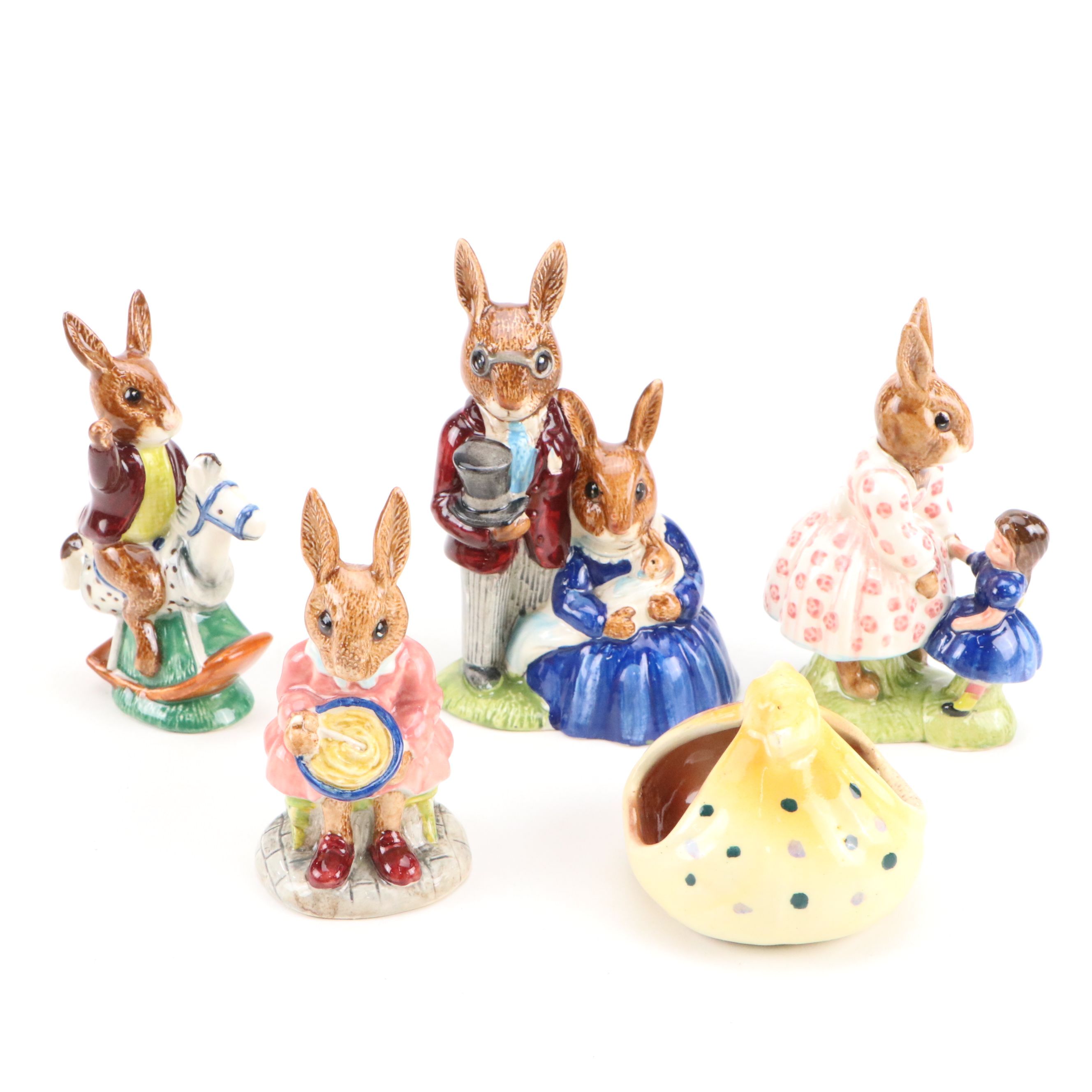 Royal Doulton "Family Photograph" with Bunnykins Figurines with Ceramic Dish