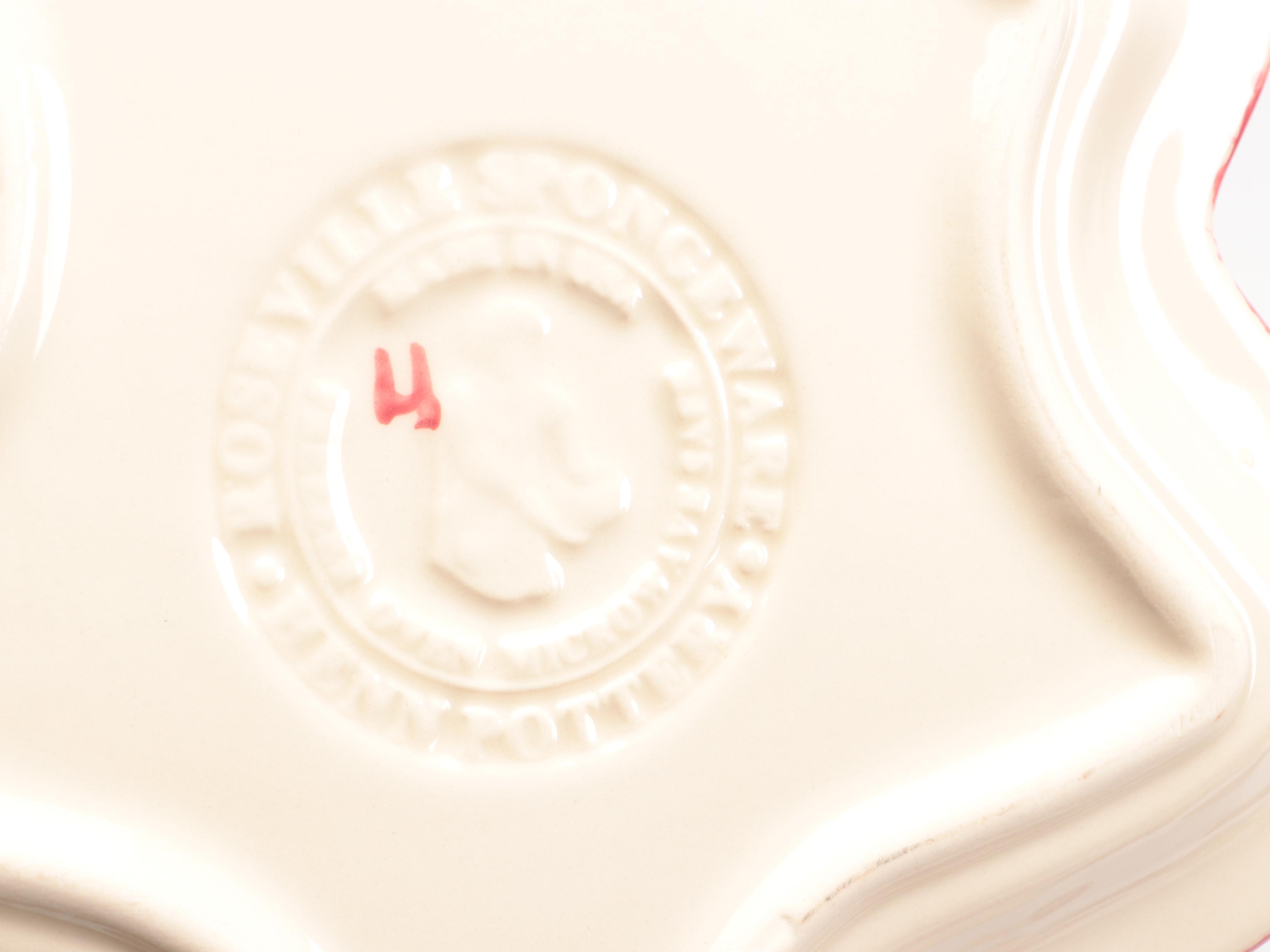 Roseville Spongeware and Other Christmas Tableware with Gerald Henn Baskets