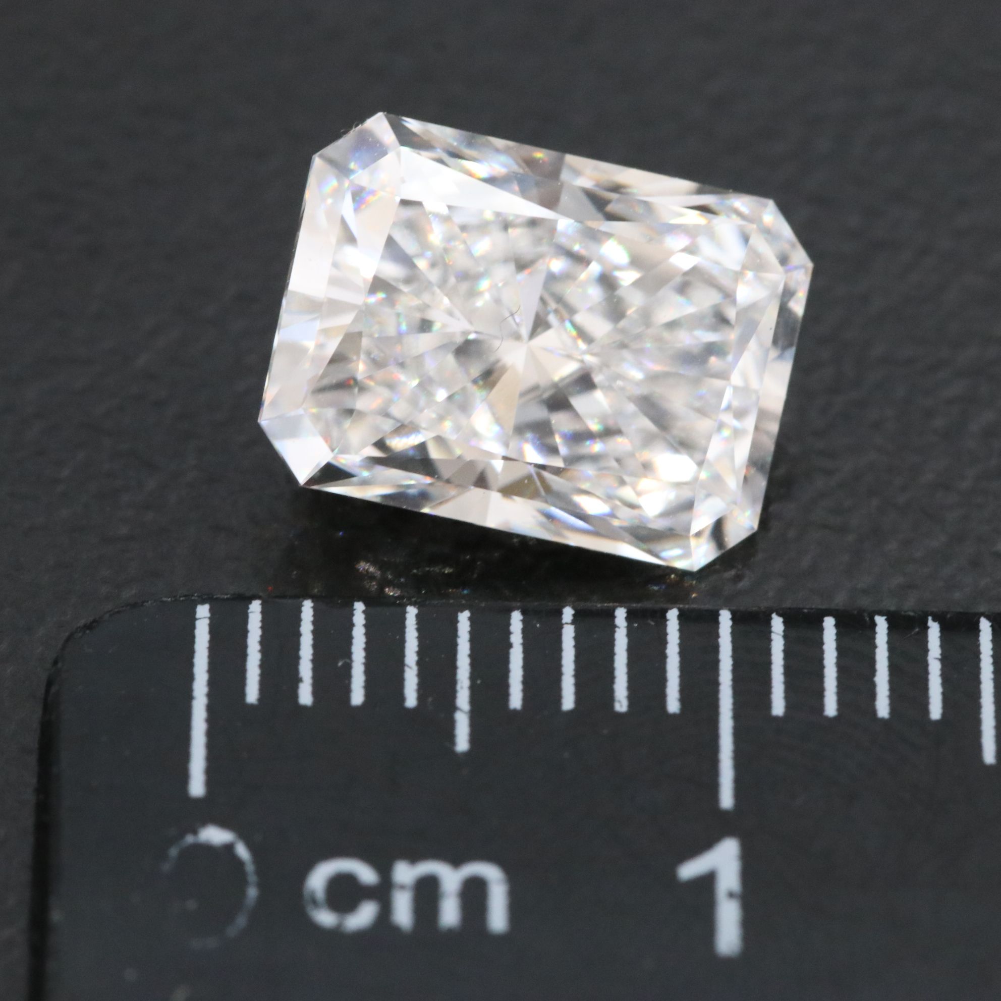 Loose 3.09 CT Lab Grown Diamond with IGI Report