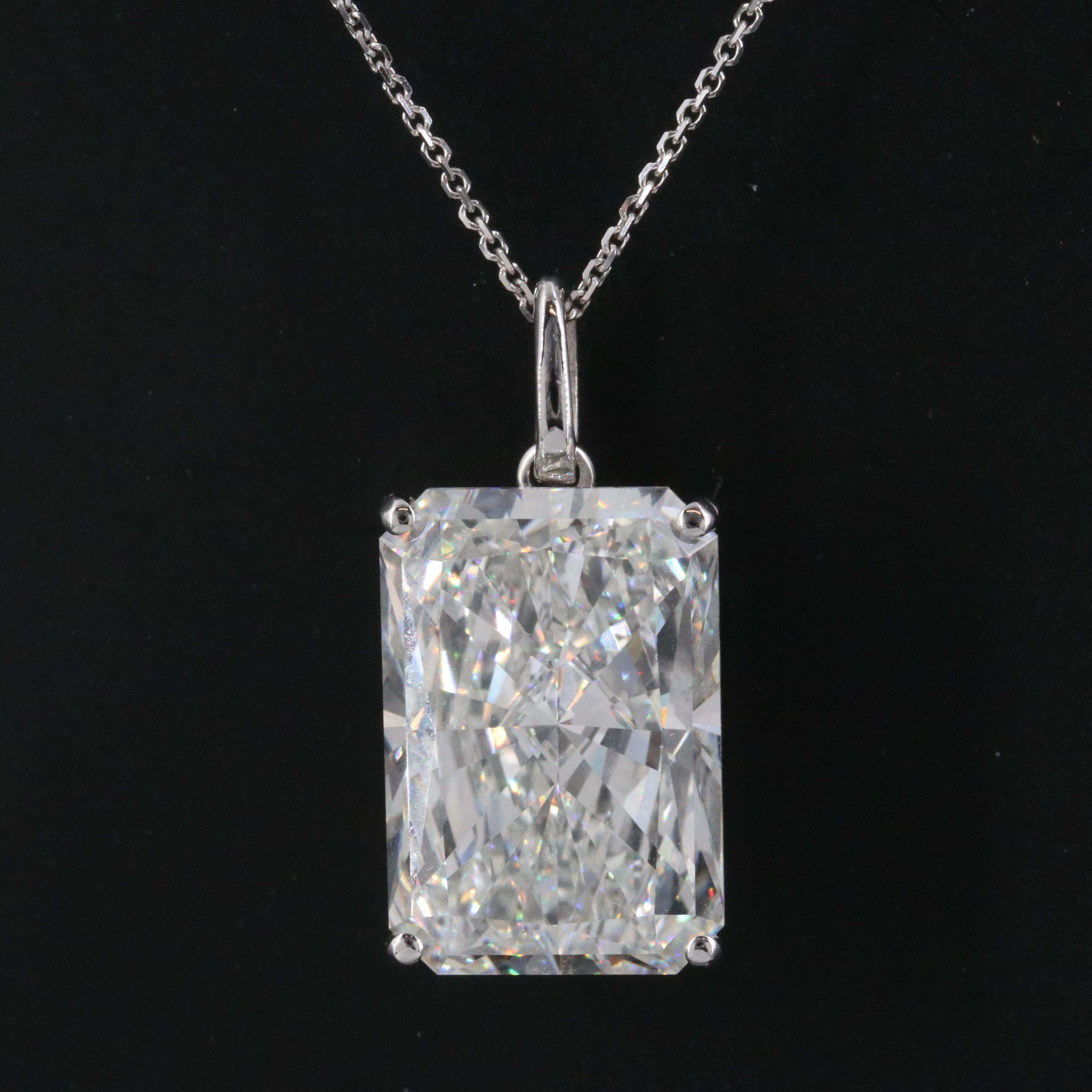 18K 10.17 CT Lab Grown Diamond Pendant Necklace with IGI Report