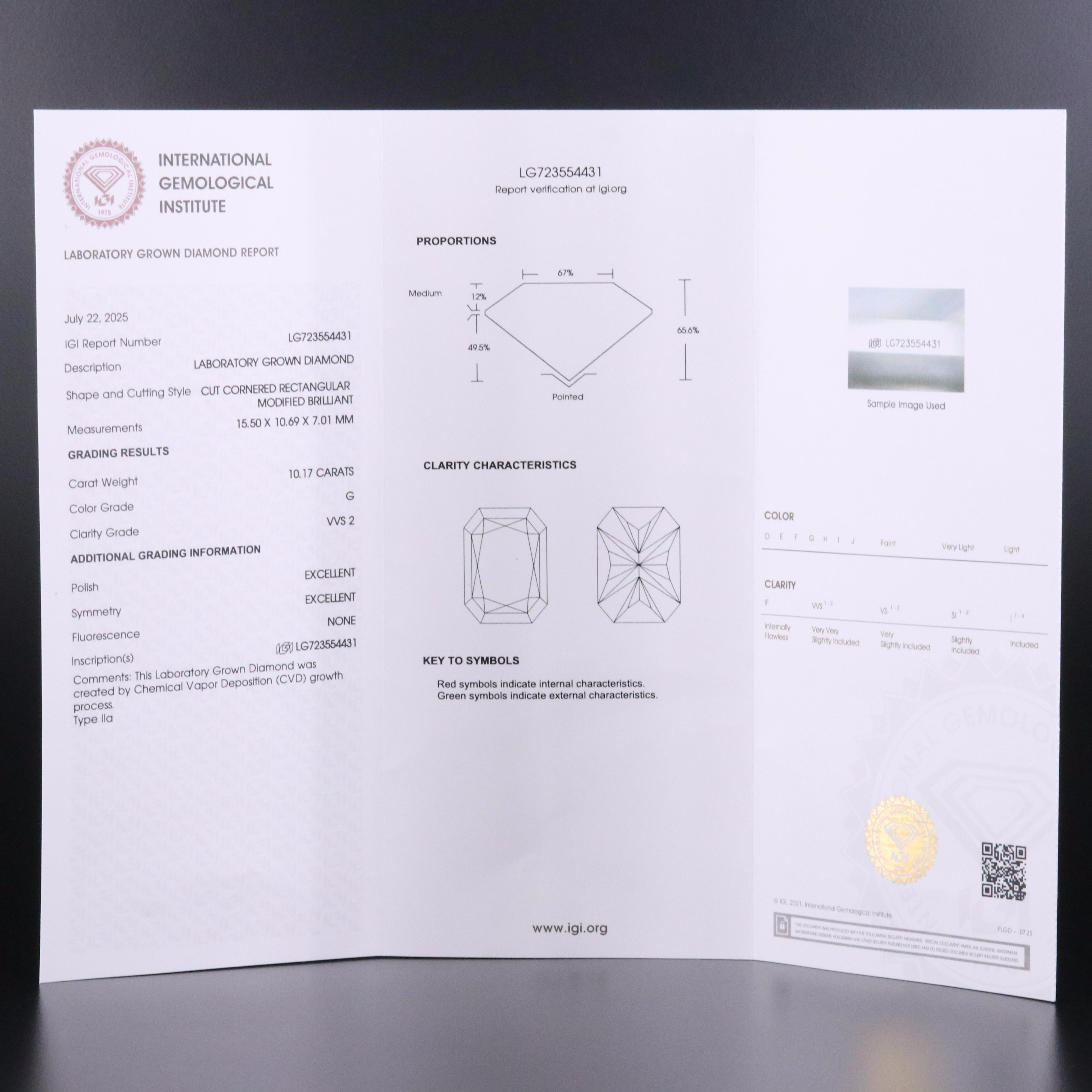 18K 10.17 CT Lab Grown Diamond Pendant Necklace with IGI Report