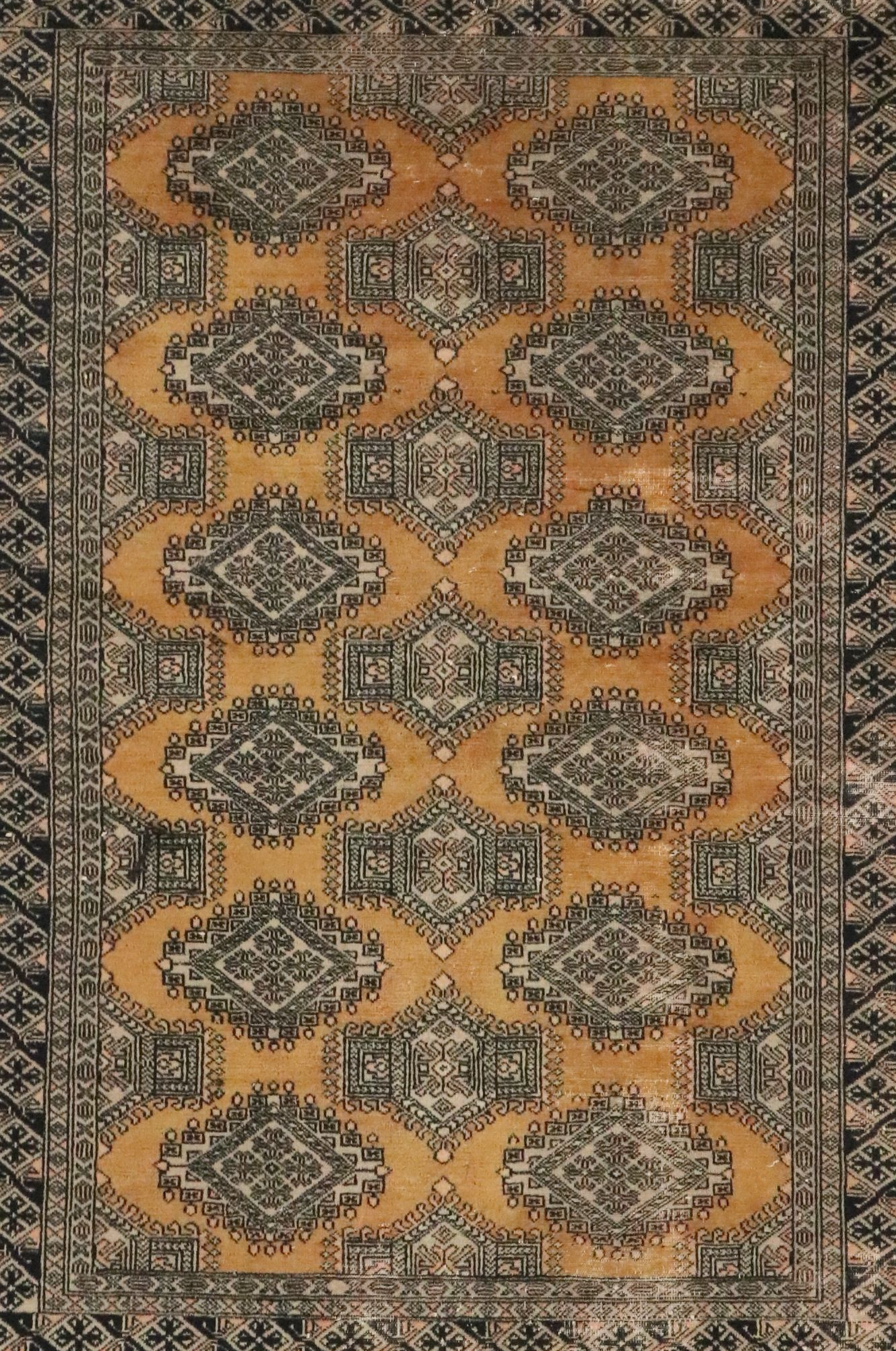4'4 x 6'6 Hand-Knotted Pakistani Bokhara Area Rug