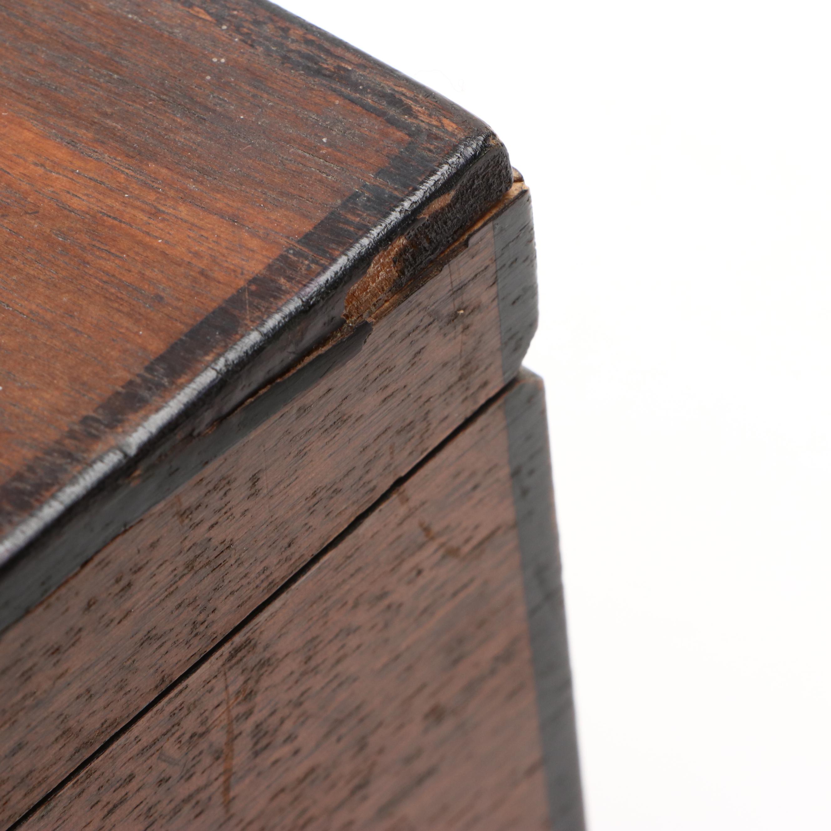 Monopol Wooden Disc Music Box with Monopol Discs