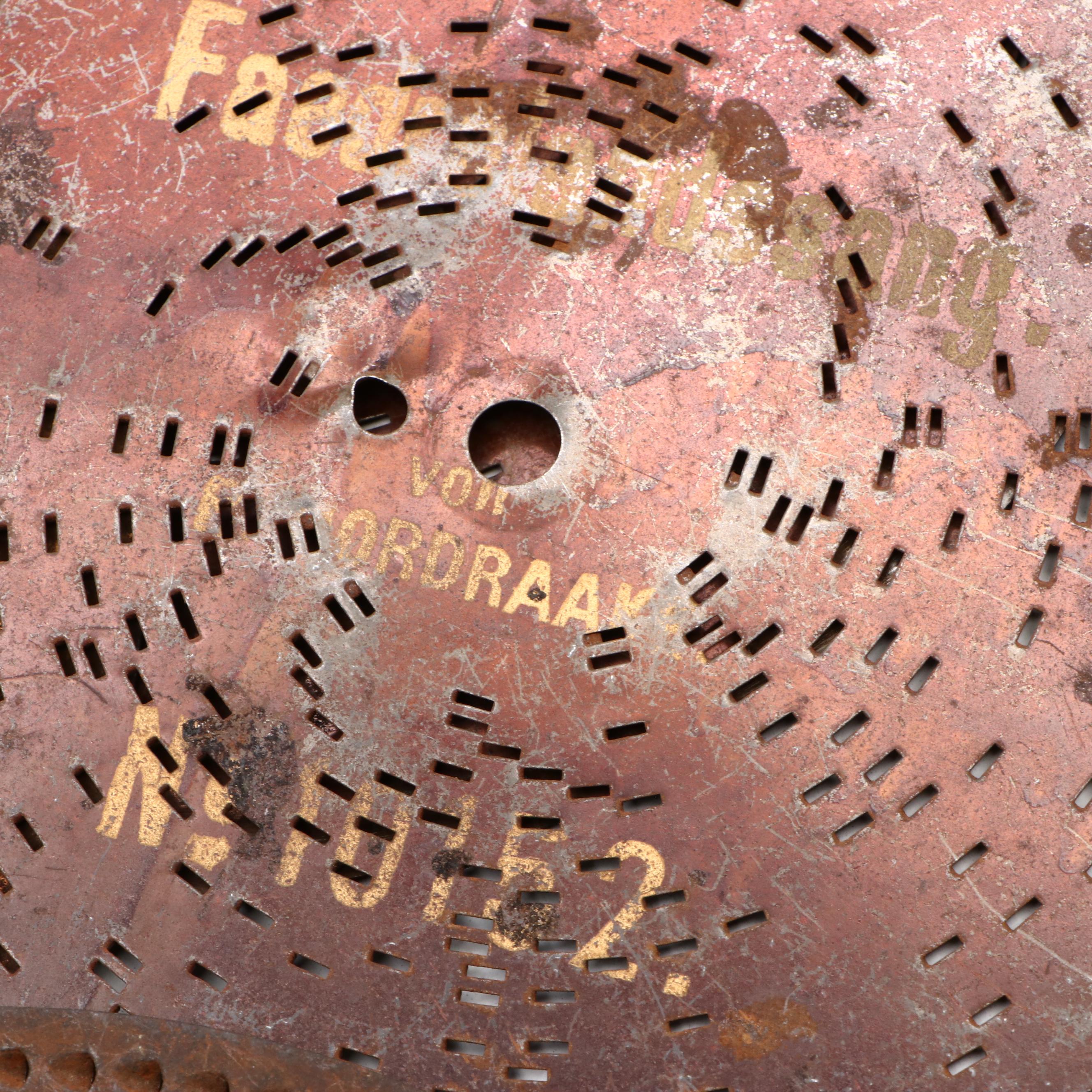 Monopol Wooden Disc Music Box with Monopol Discs