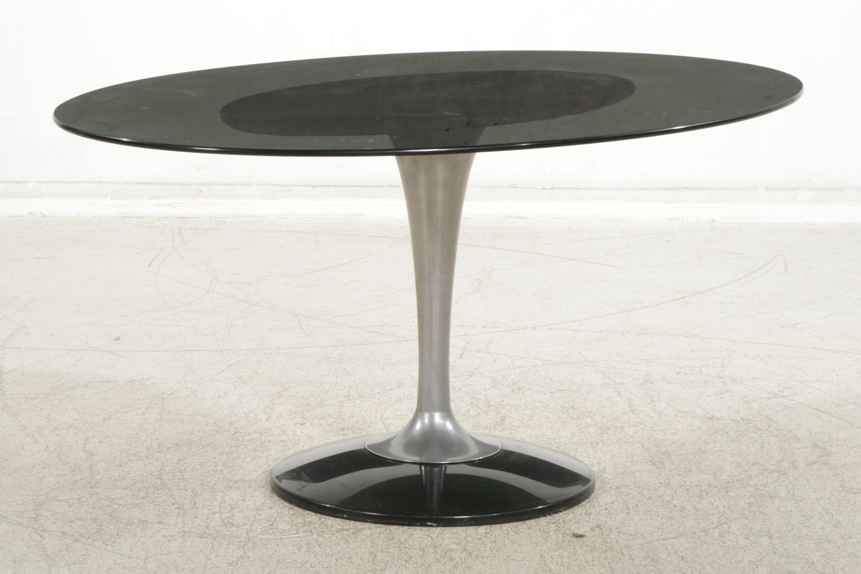 Chromcraft Mid Century Modern Glass Top Oval Dining Table with Four Chairs