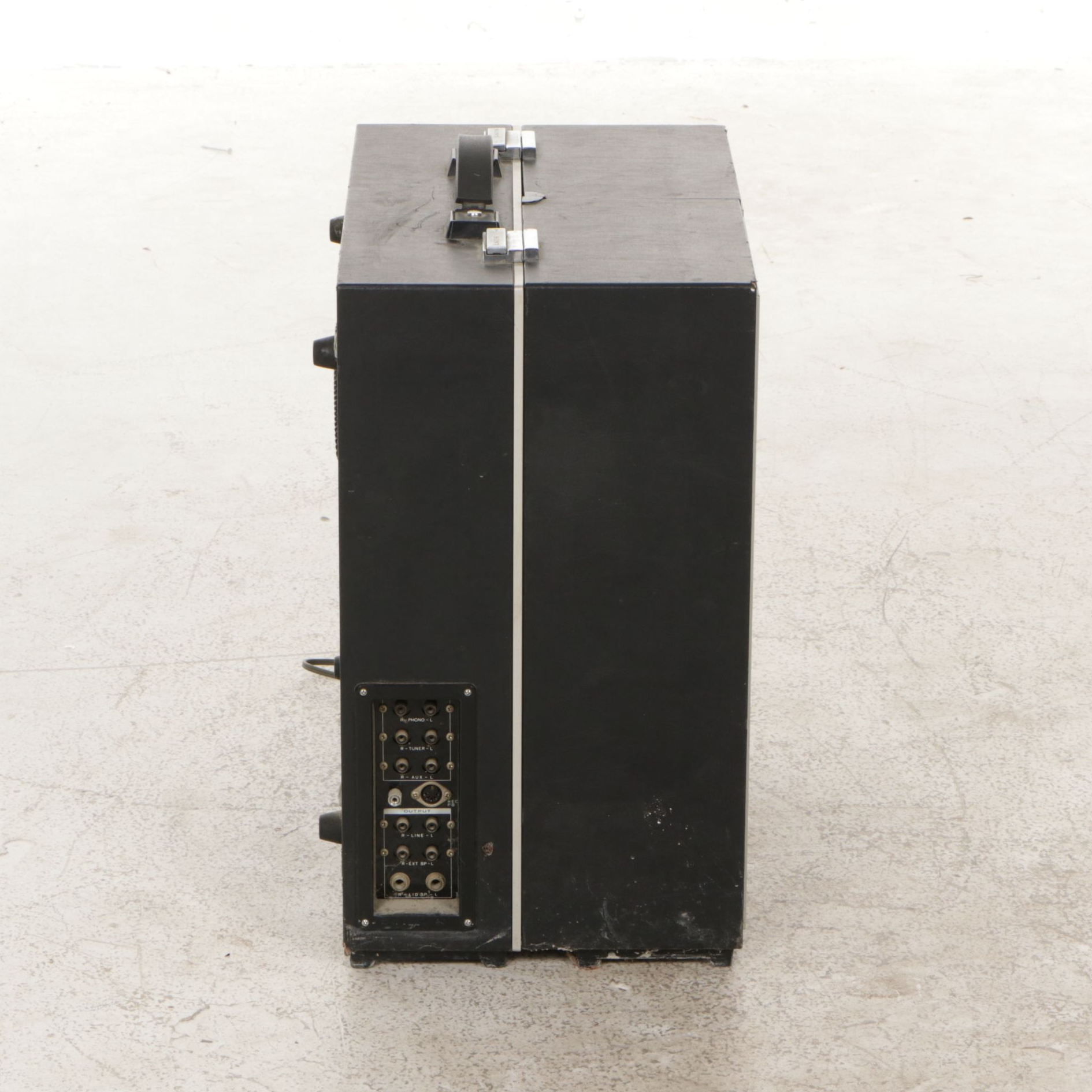 Sony Stereo Center TC-630 Tape Recorder/Player with Speakers and Tapes