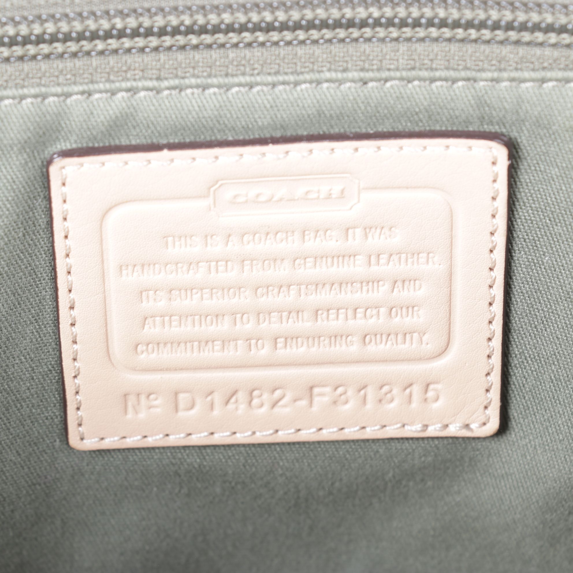 Coach Lori Shoulder Bag in Pebble Grain Leather with Green Metro Carriage Tote