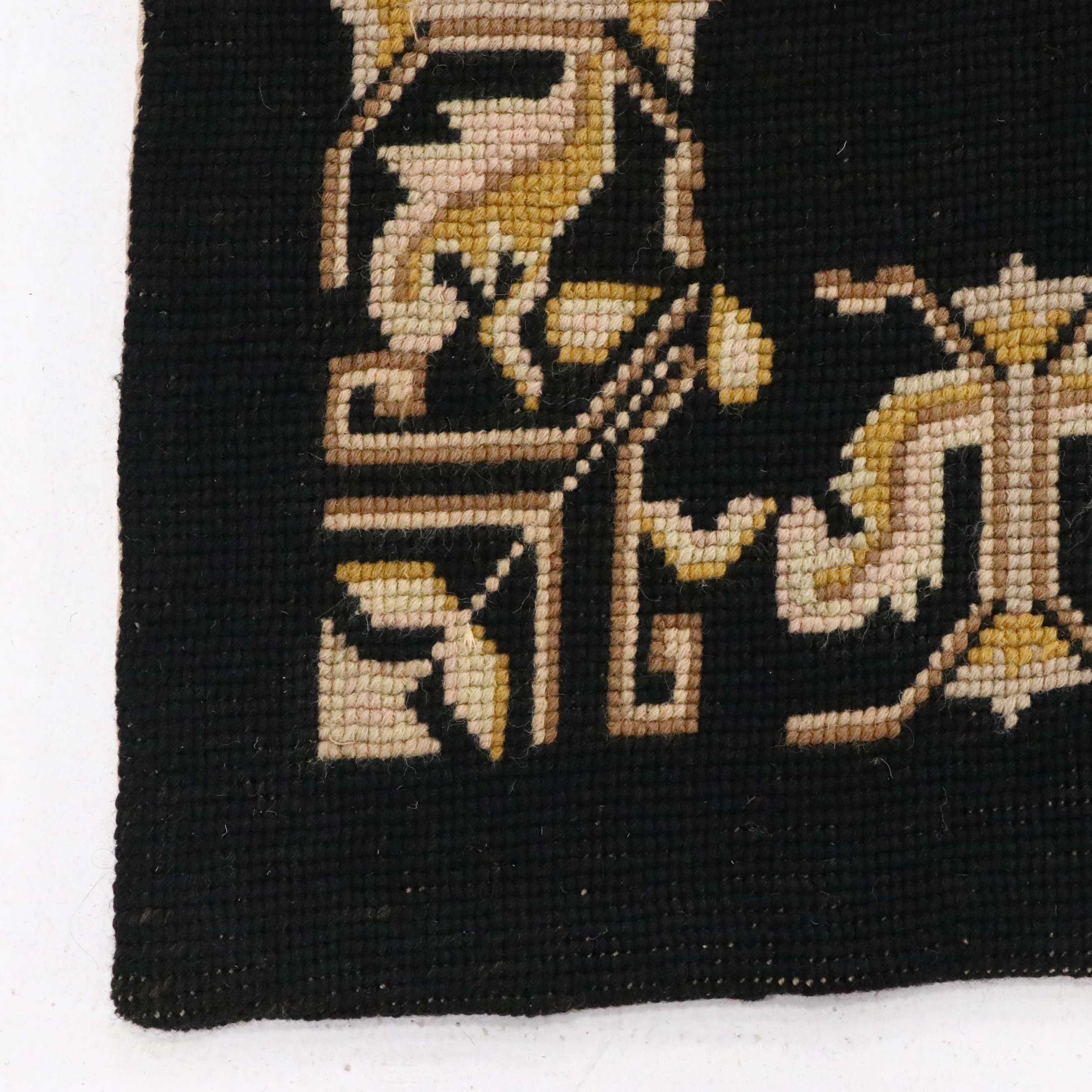 6' x 9'3 Handmade Indian Floral Needlepoint Area Rug