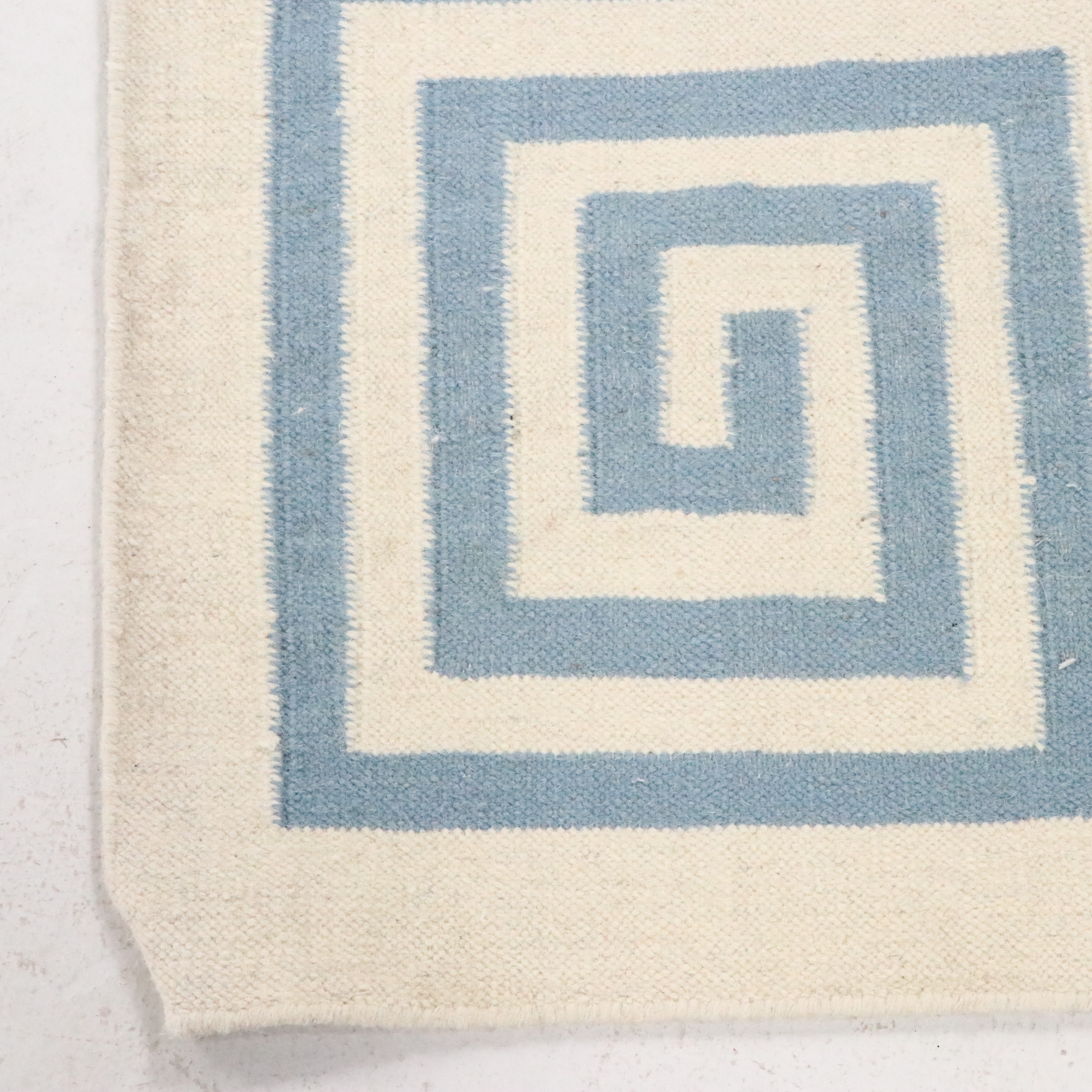 5'7 x 8'9 Handwoven Indian Dhurrie Area Rug