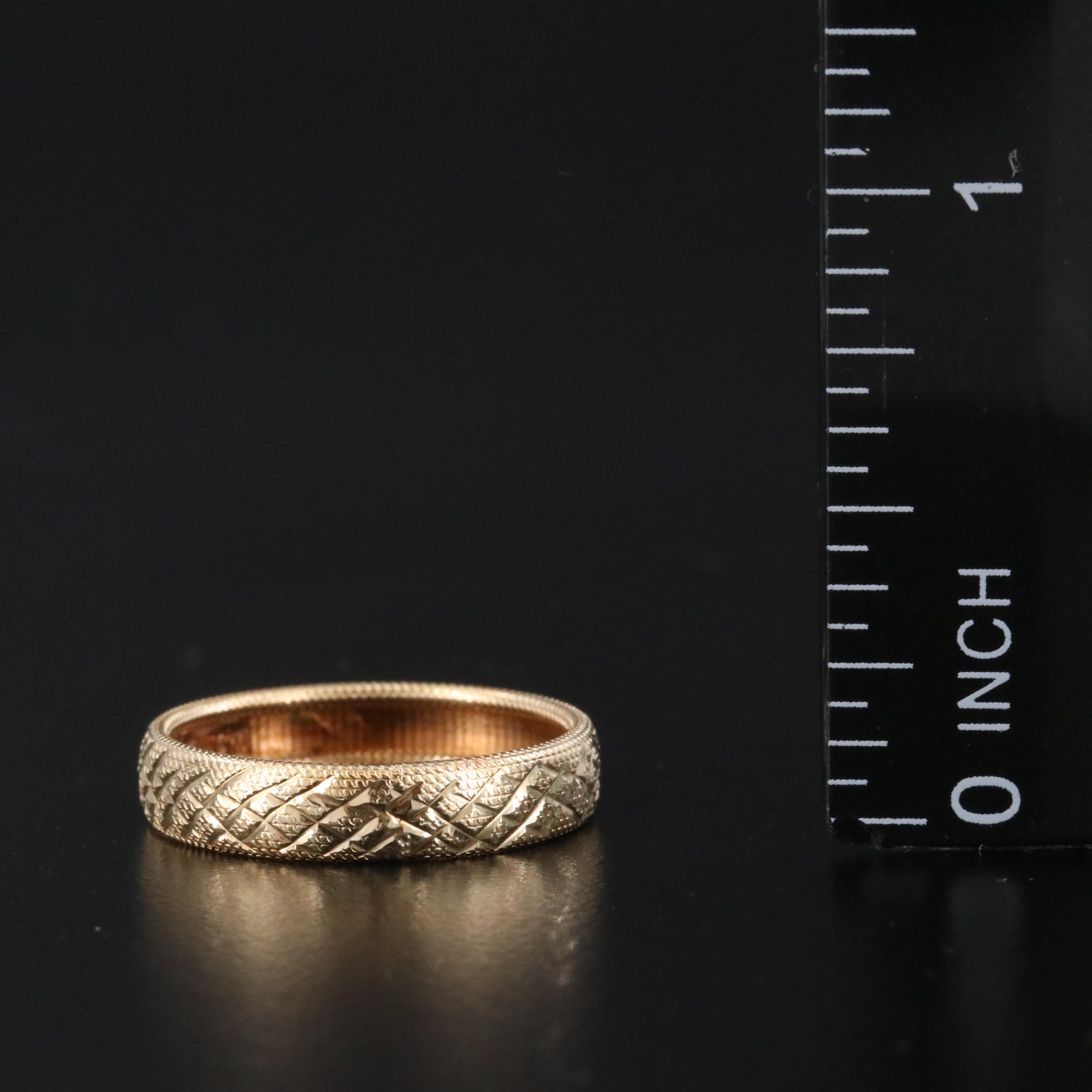 14K Crosshatch Band