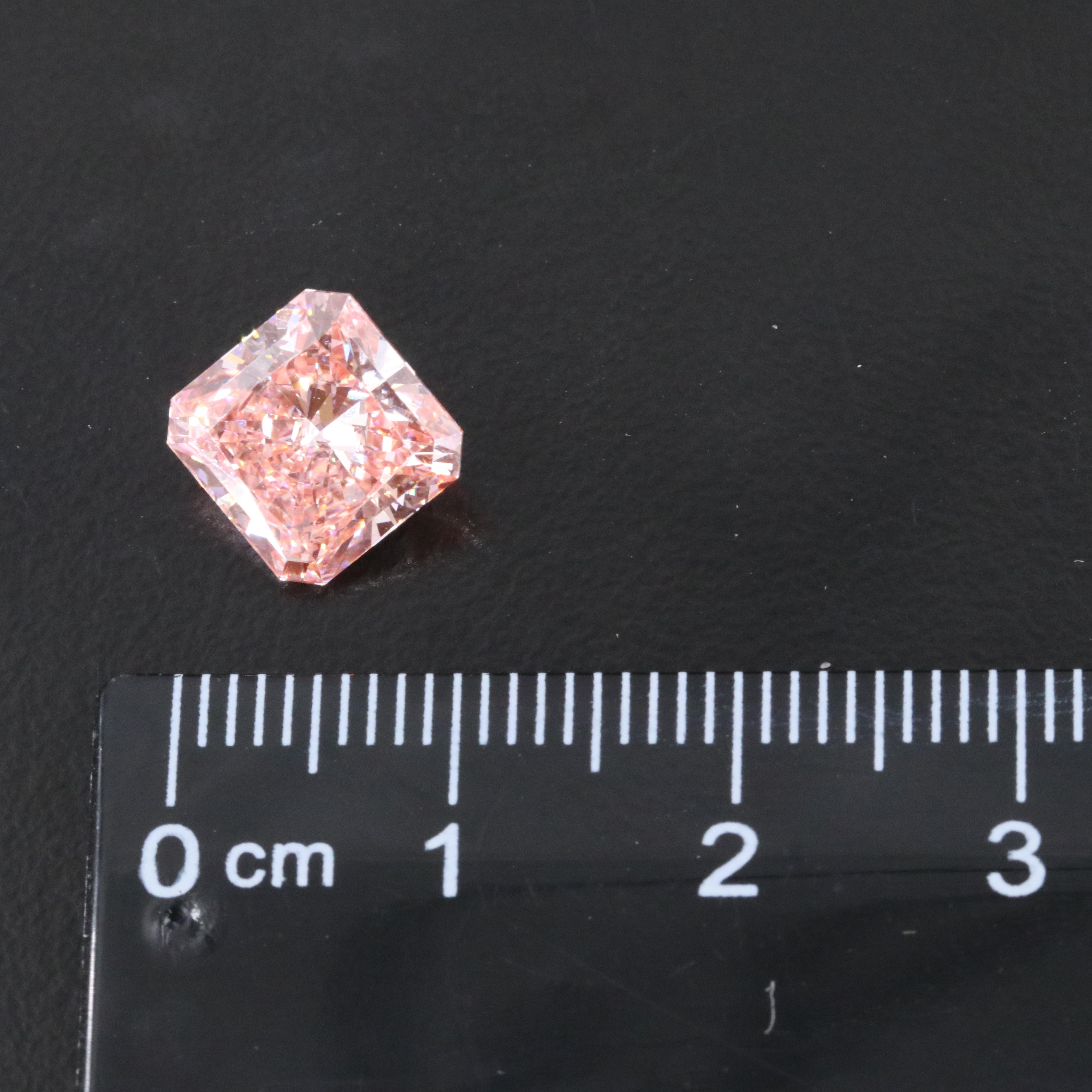 Loose 3.54 CT Fancy Vivid Pink Lab Grown Diamond with IGI Report