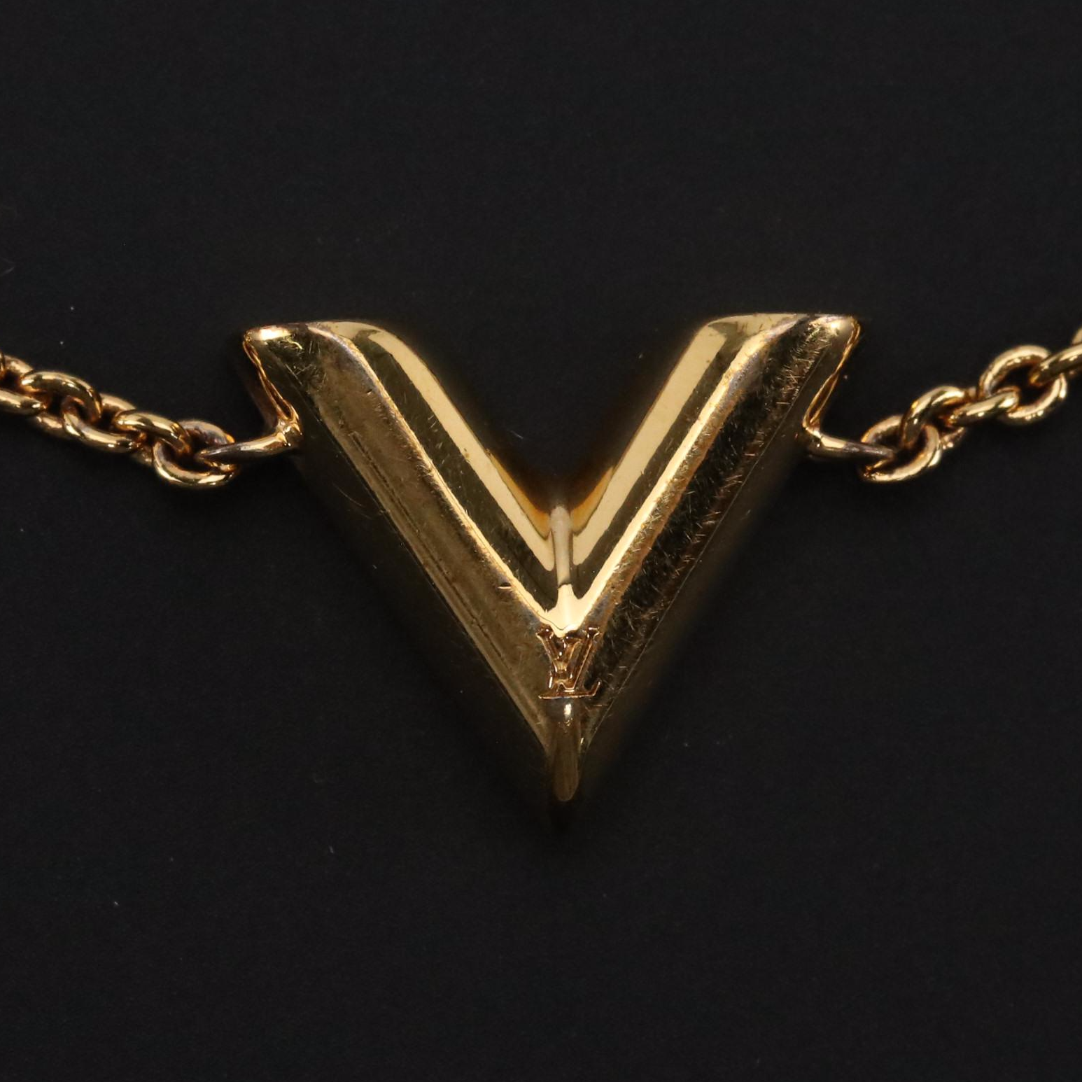 Louis Vuitton Essential V Bracelet