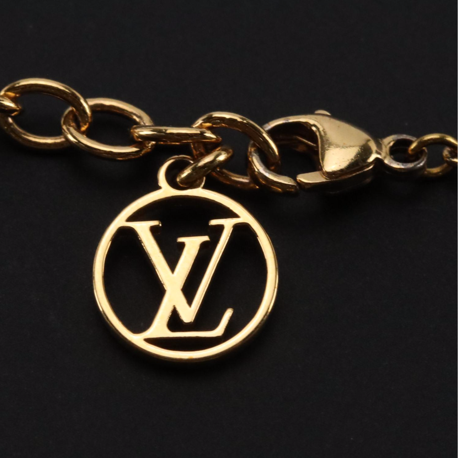 Louis Vuitton Essential V Bracelet
