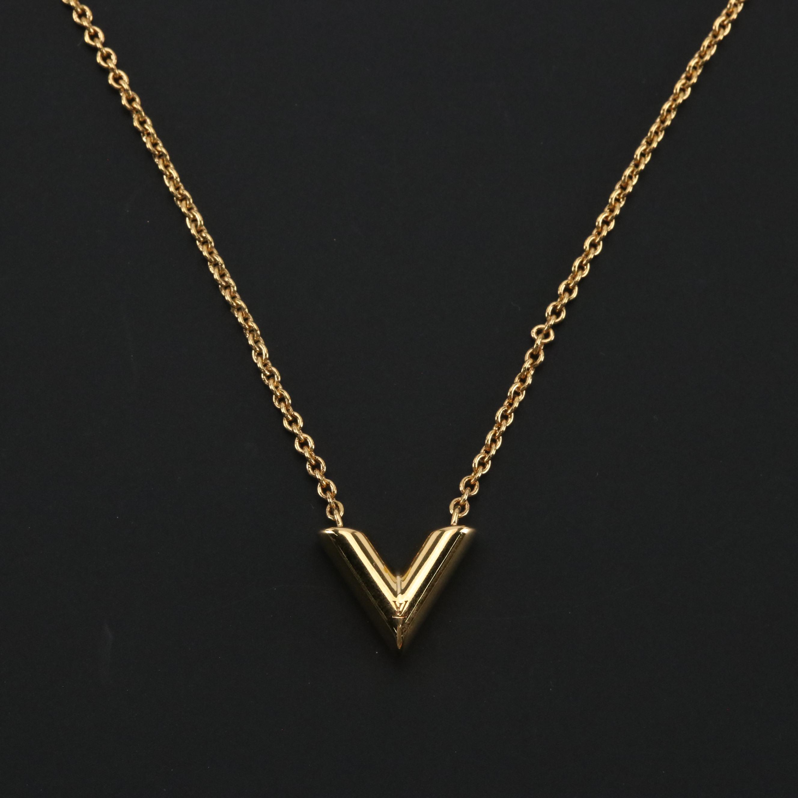 Louis Vuitton Essential V Necklace