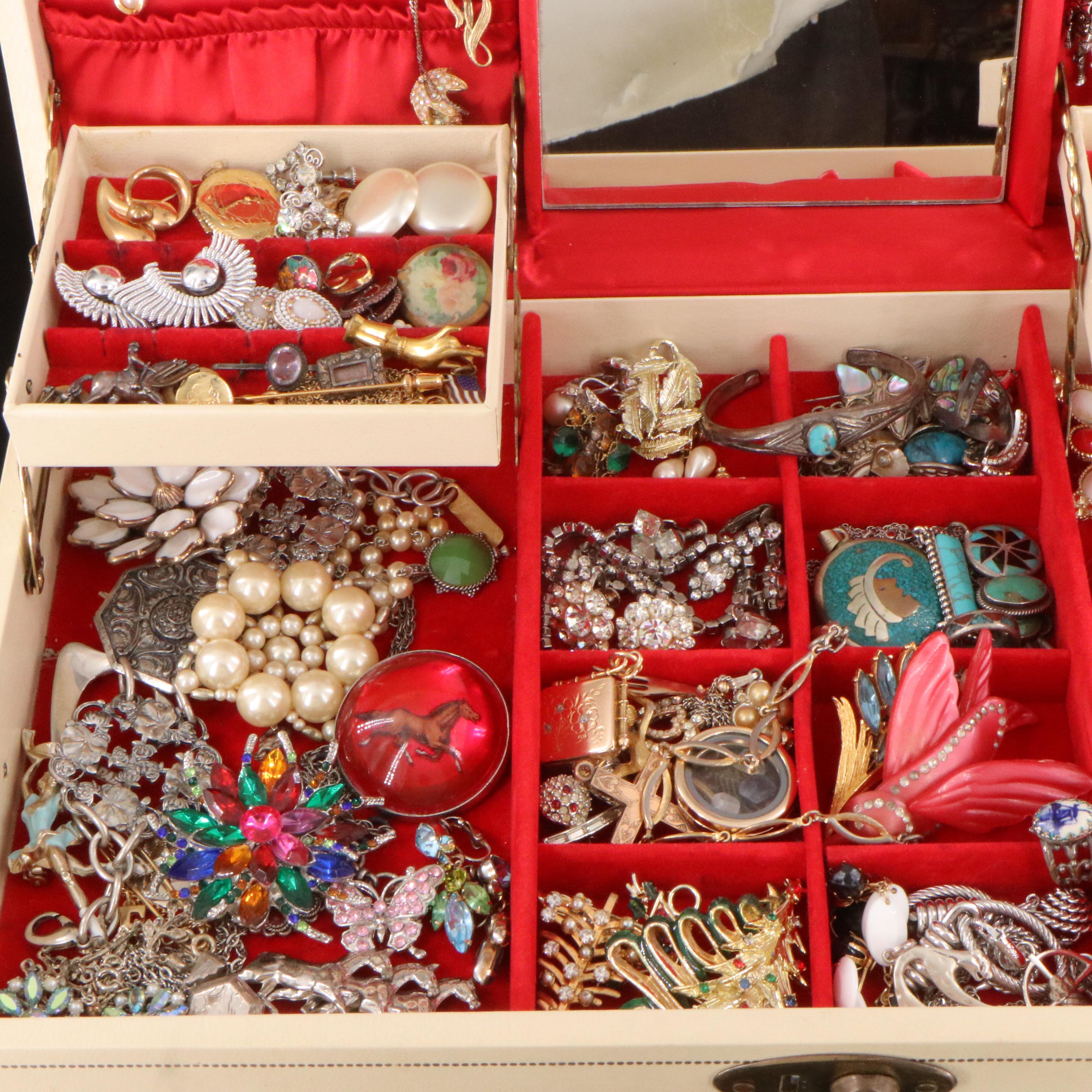 Uncommon Discoveries: Jewelry Collection