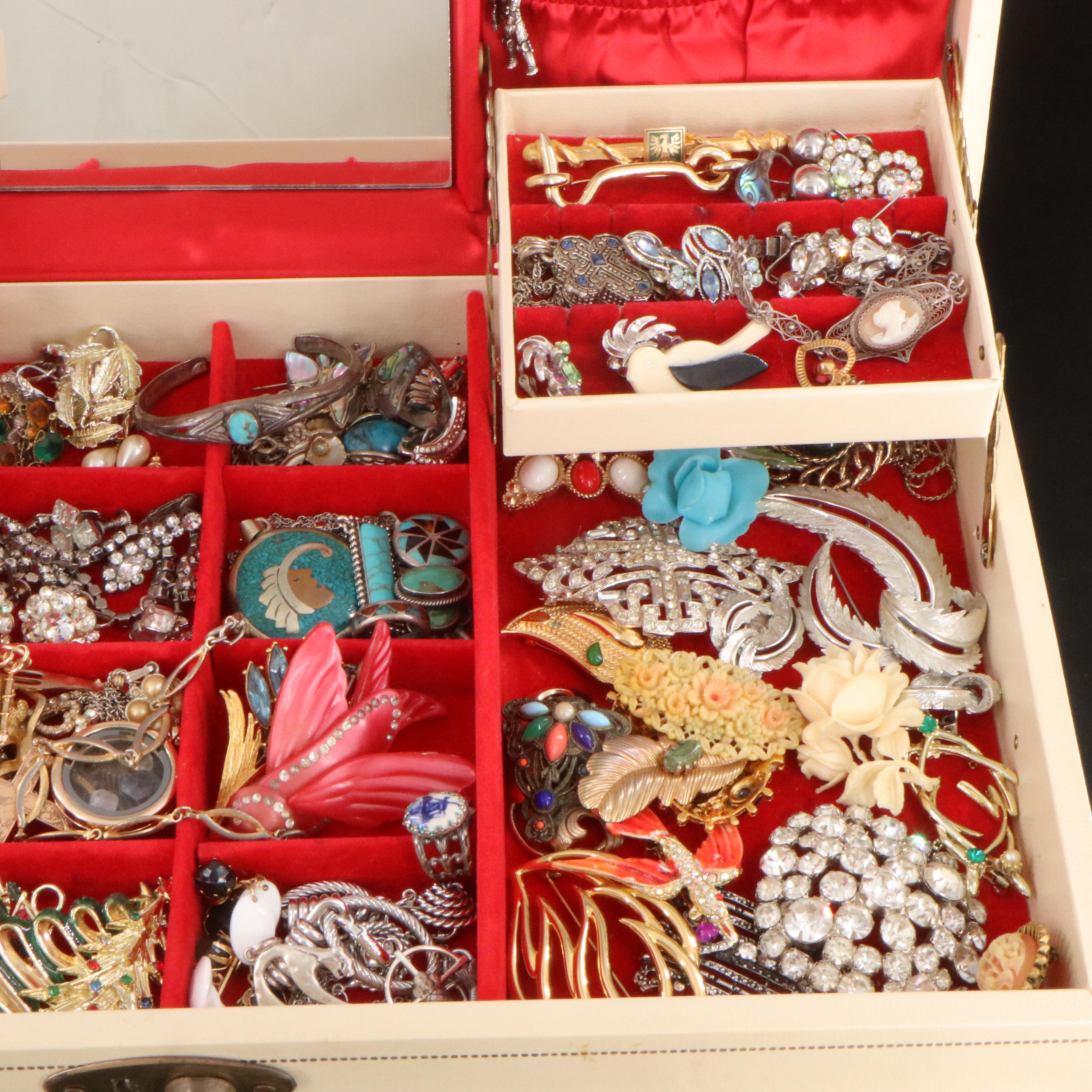 Uncommon Discoveries: Jewelry Collection