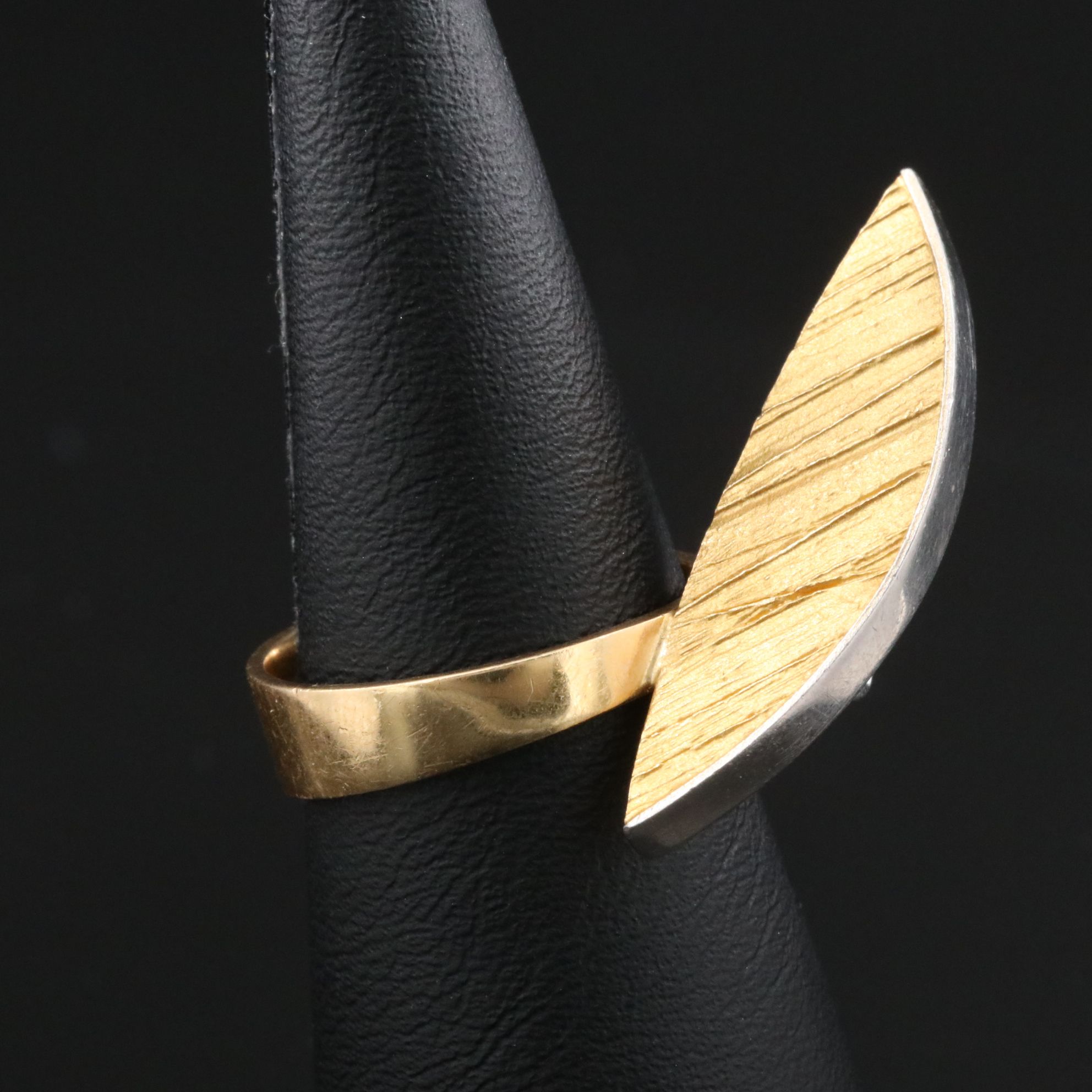 Bjorn Weckstrom for Lapponia 18K, Platinum and Diamond Arch Ring