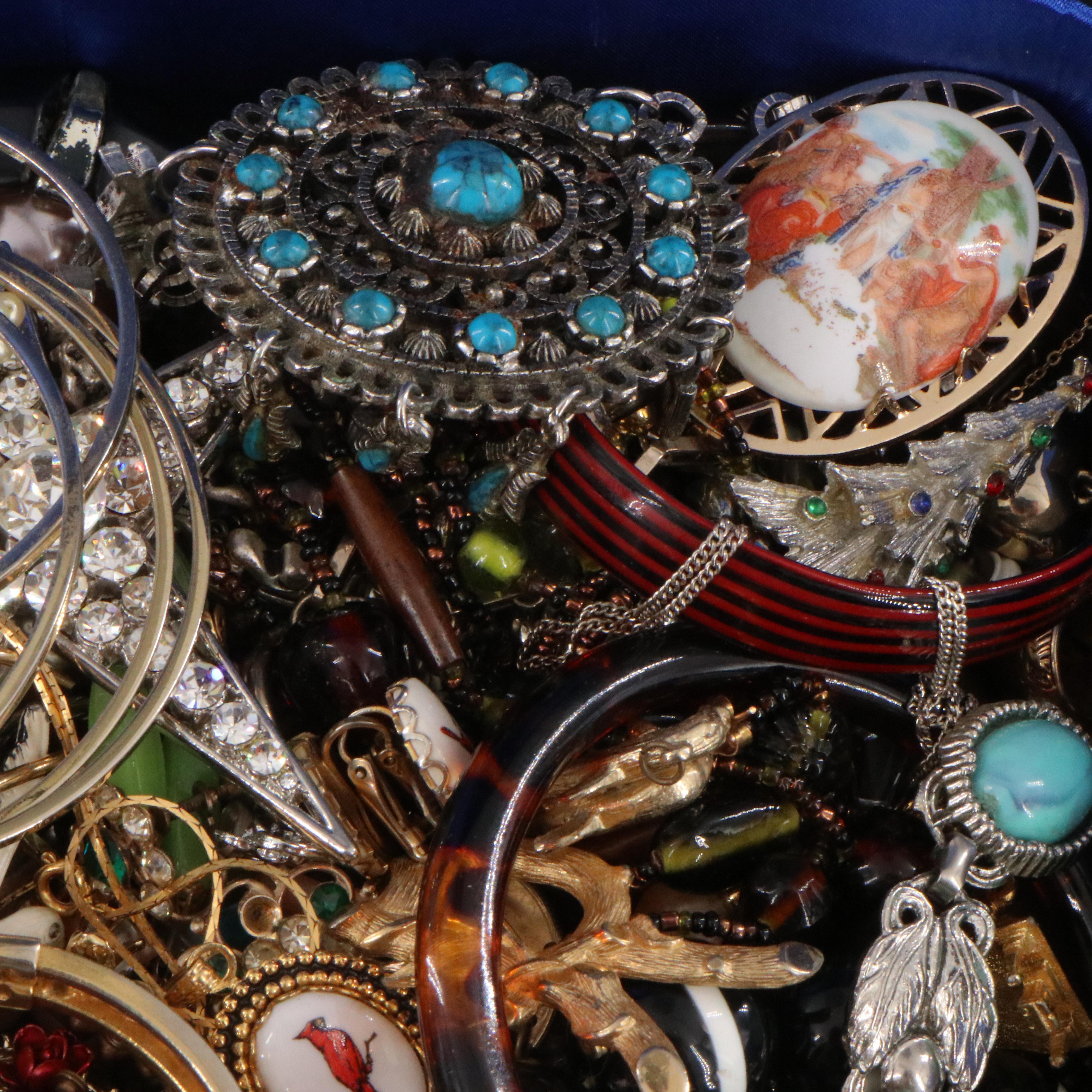Uncommon Discoveries: Jewelry Collection