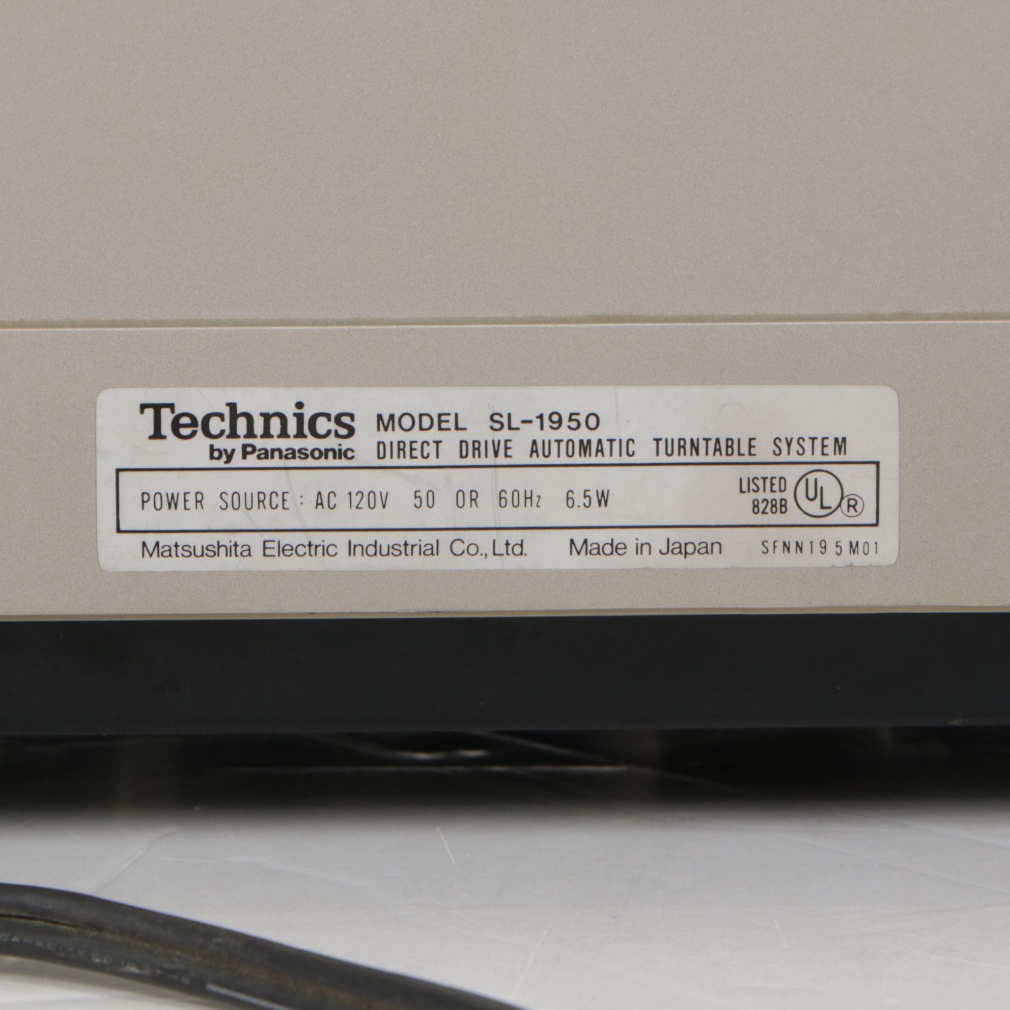 Technics SL-1950 Turntable by Panasonic