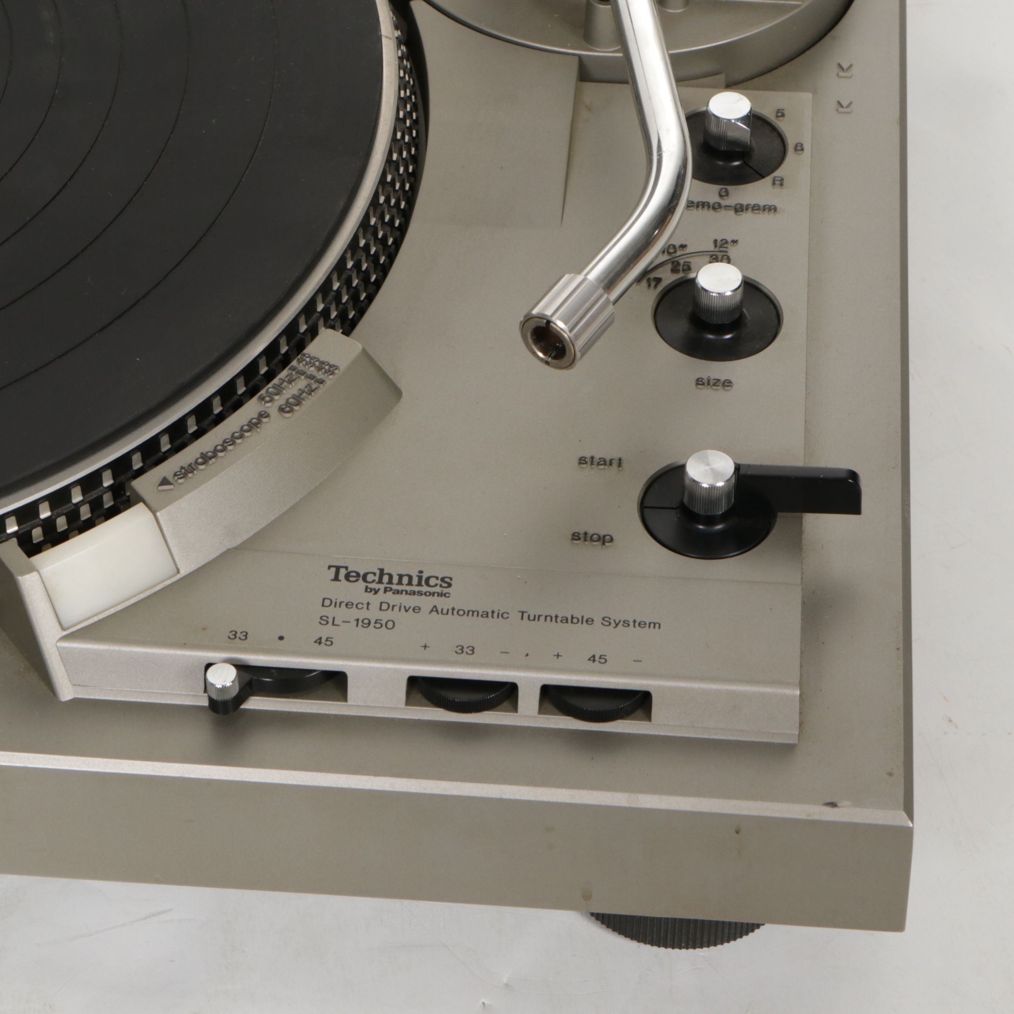 Technics SL-1950 Turntable by Panasonic