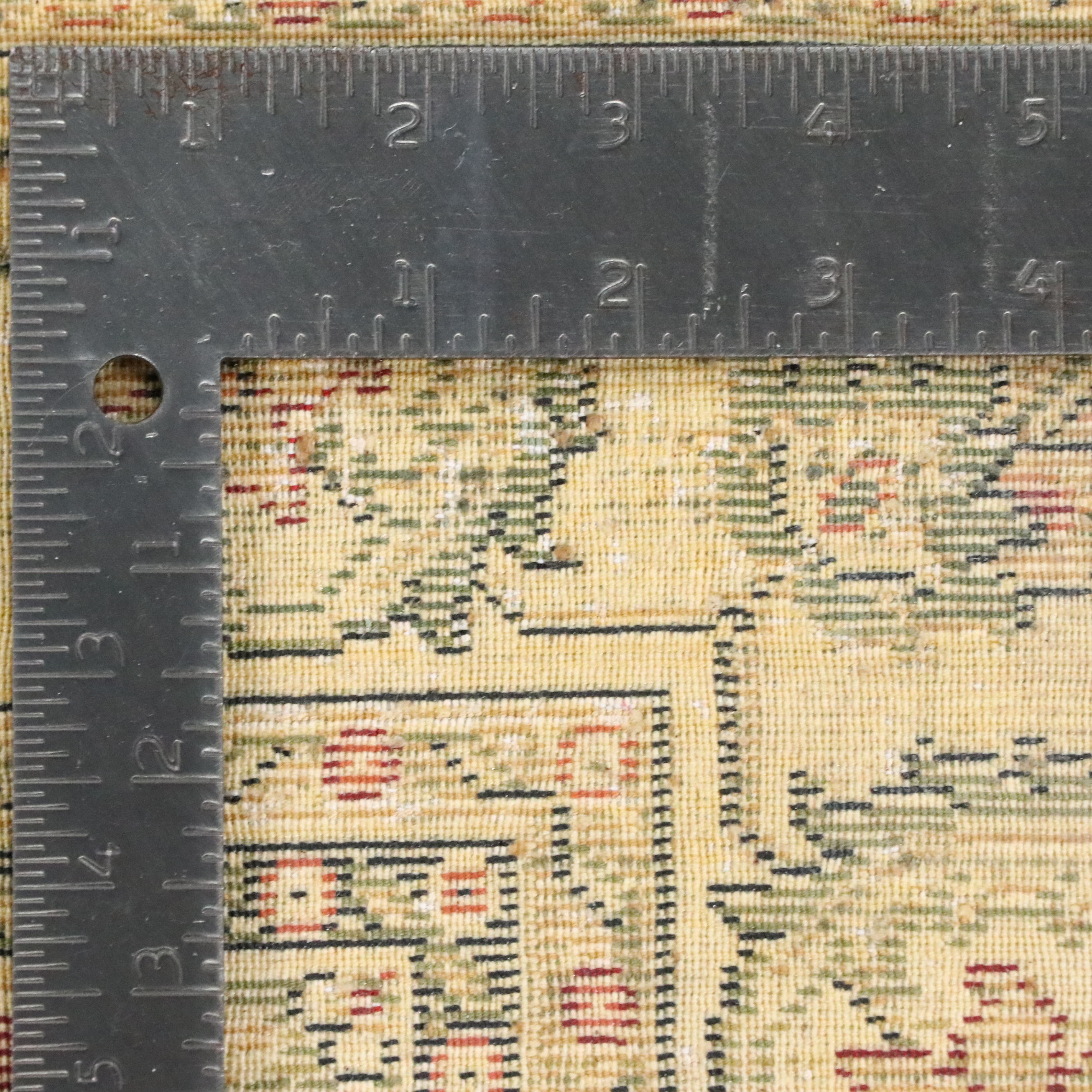 3'3 x 4'11 Machine Made Persian Style Accent Rug